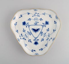 Two Bing & Grøndahl Butterfly dishes in hand-painted porcelain with gold rim.