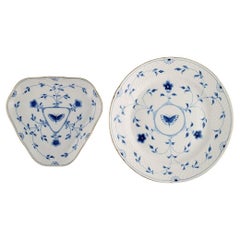 Retro Two Bing & Grøndahl Butterfly dishes in hand-painted porcelain with gold rim.
