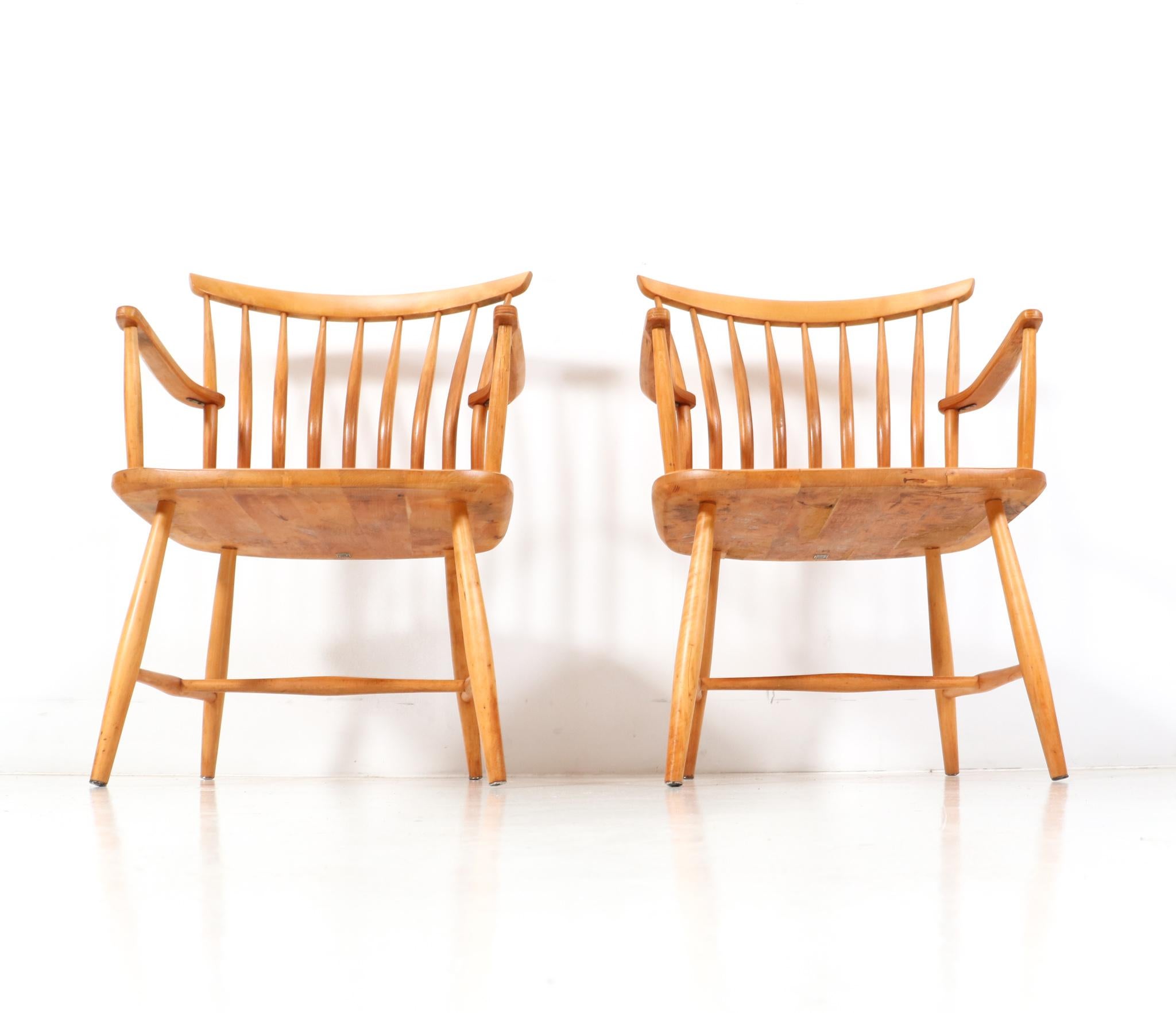 Milieu du XXe siècle Deux fauteuils en bouleau de Bengt Akerblom & Gunnar Eklöf, Modernity, 1950s en vente