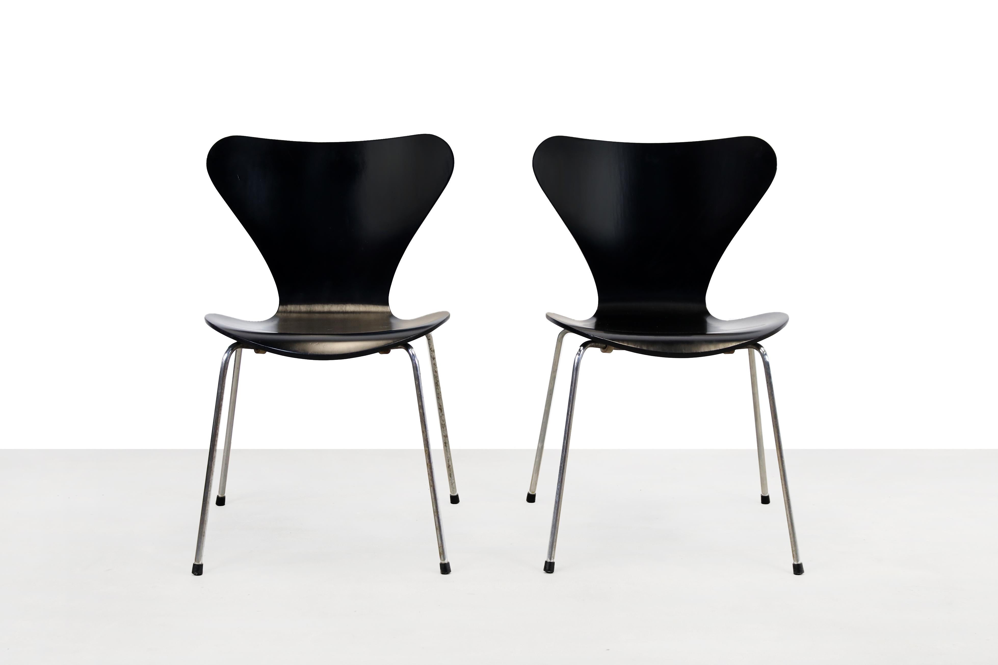 Danish Two Black Arne Jacobsen Butterfly Chairs Model 3107