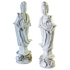 Two Blanc de Chine Dehua Figures of Guanyin