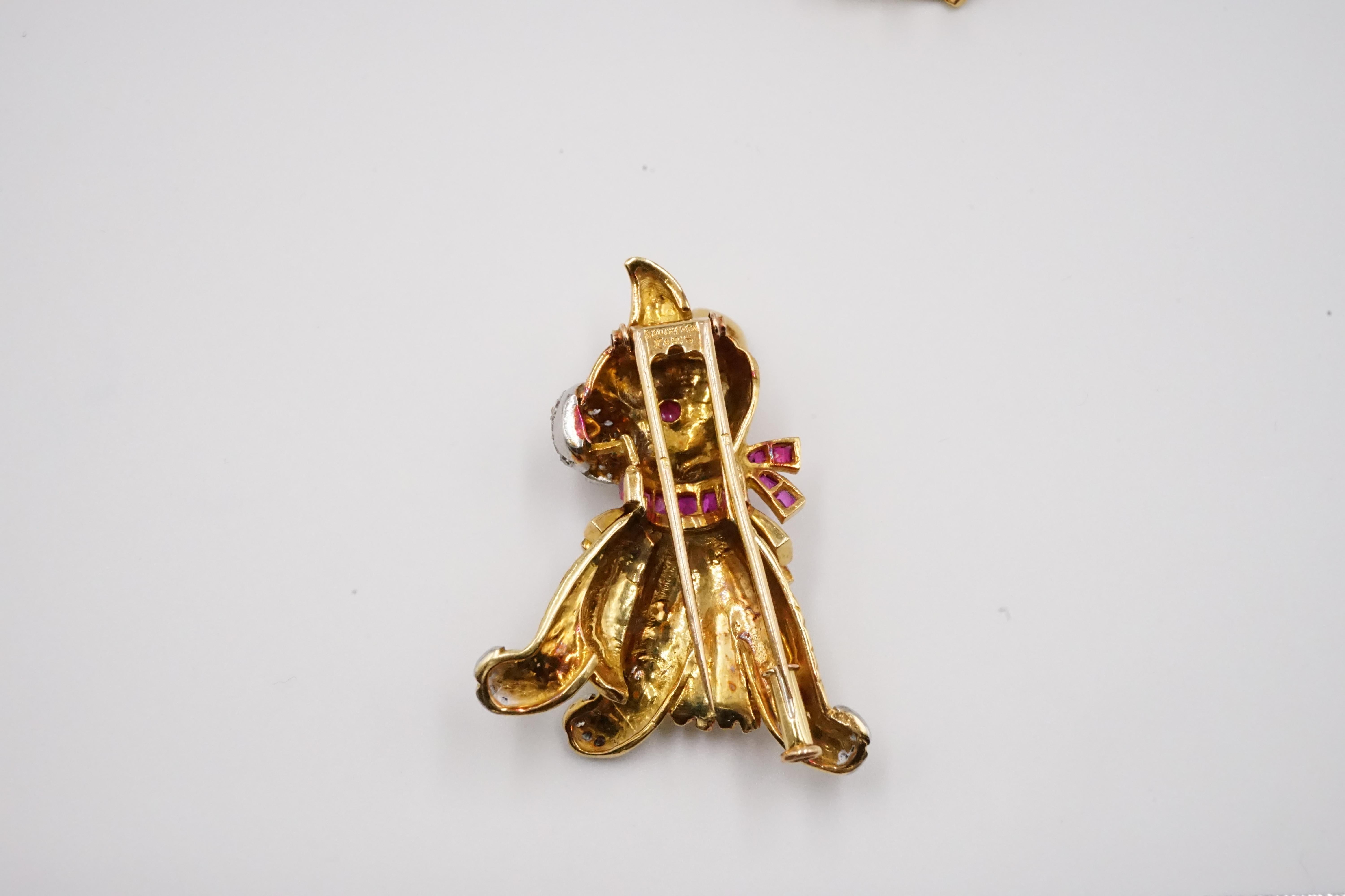 Art Deco Two Boucheron Paris 1960s Multi-Gemstone and 18 Carat Gold Animal Brooches
