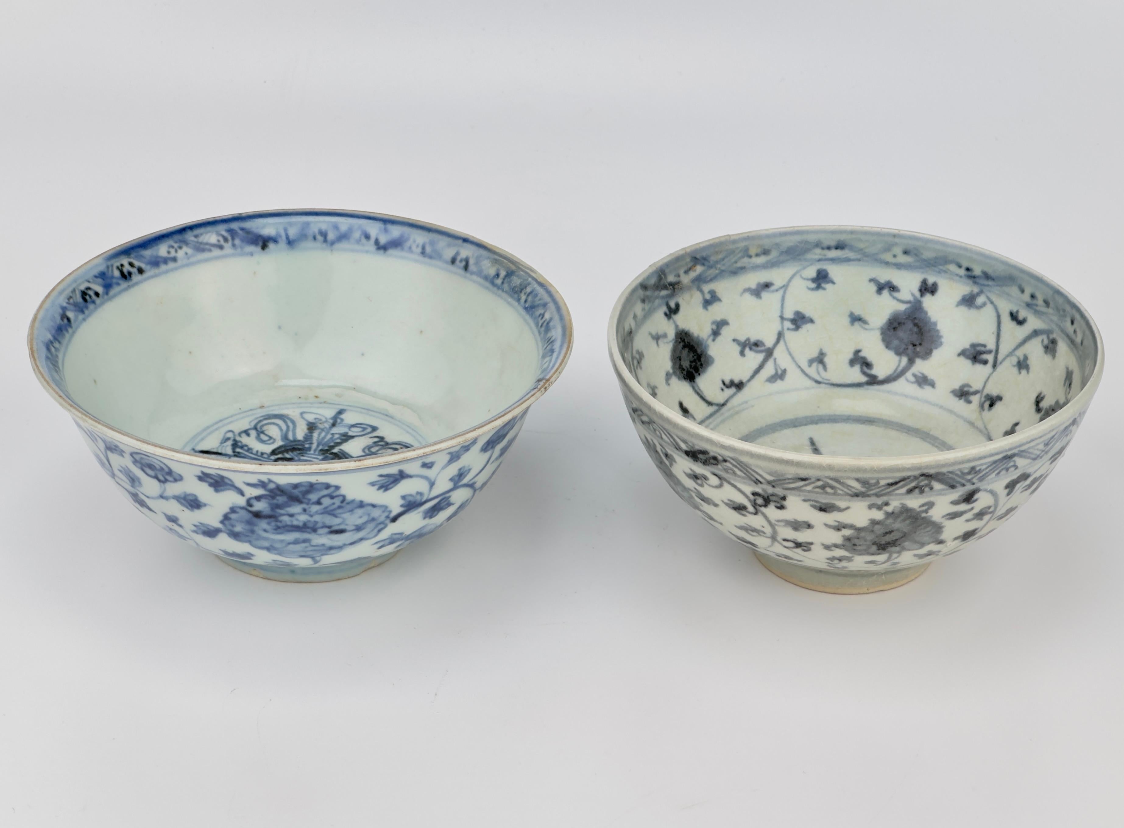 Chinese Two Bowls with knot shaped design on inside, Ming Era(15th century) For Sale