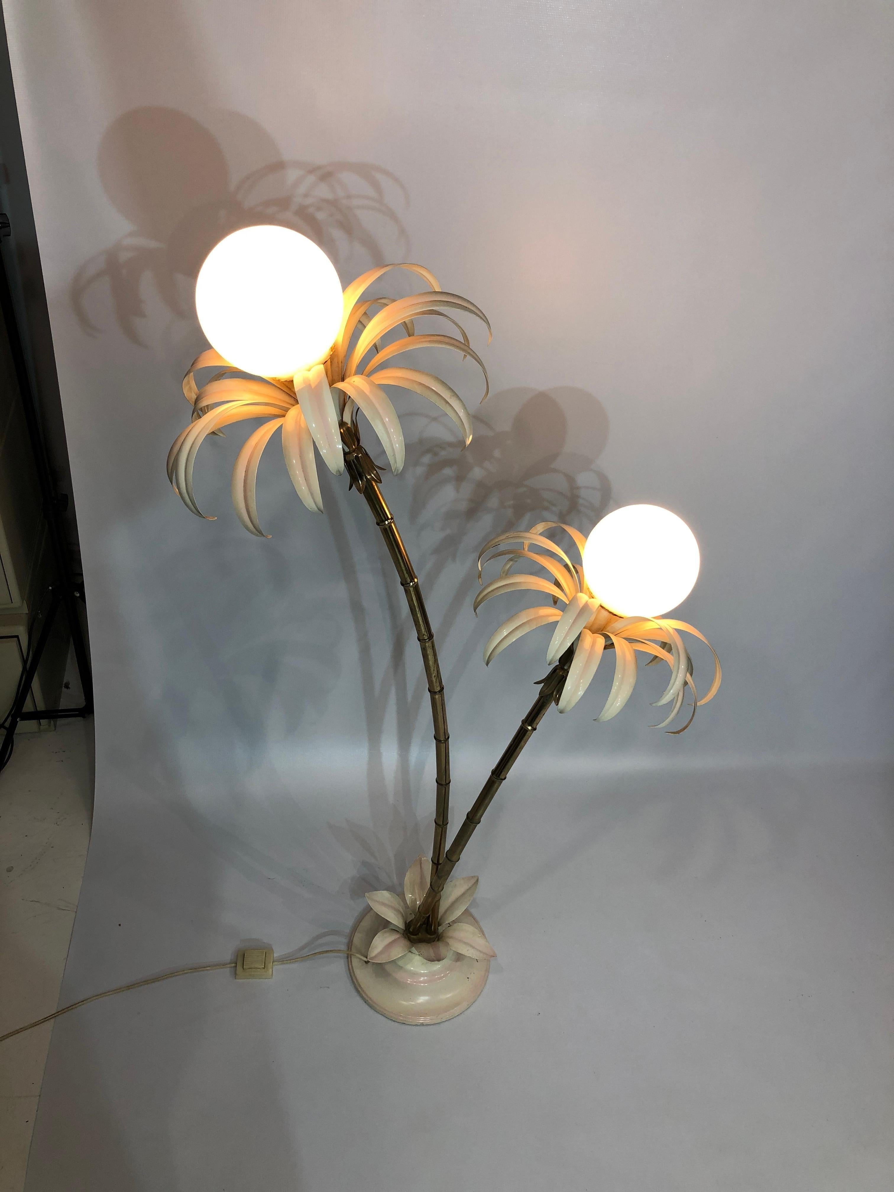 Zwei Branch Palm Tree Stehlampe 1970er Vintage Italian Hollywood Regency Messing  im Angebot 7