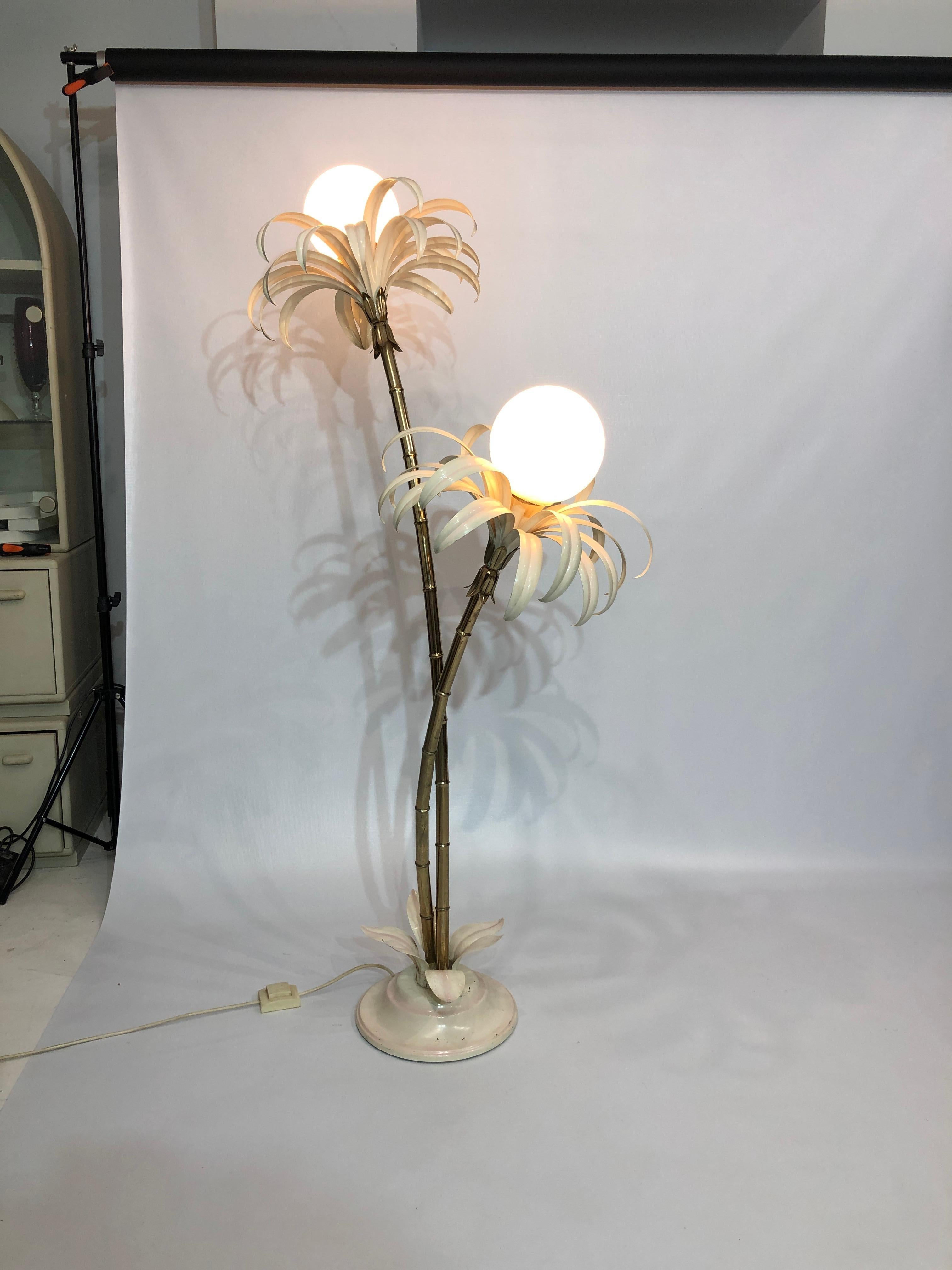 Zwei Branch Palm Tree Stehlampe 1970er Vintage Italian Hollywood Regency Messing  im Angebot 8