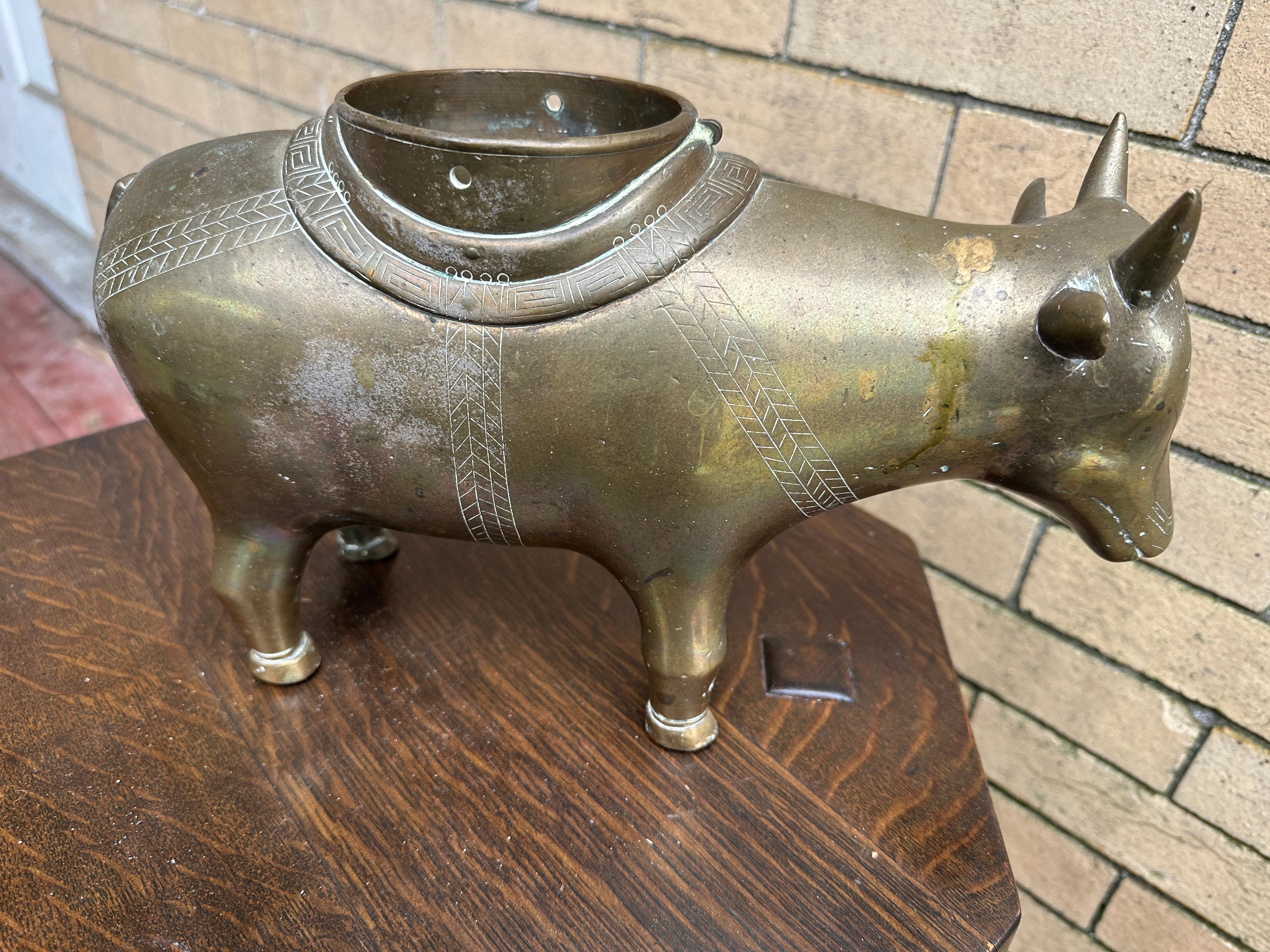 Two Brass Chinese Figures (Ox & Elephant) - W4000 For Sale 10