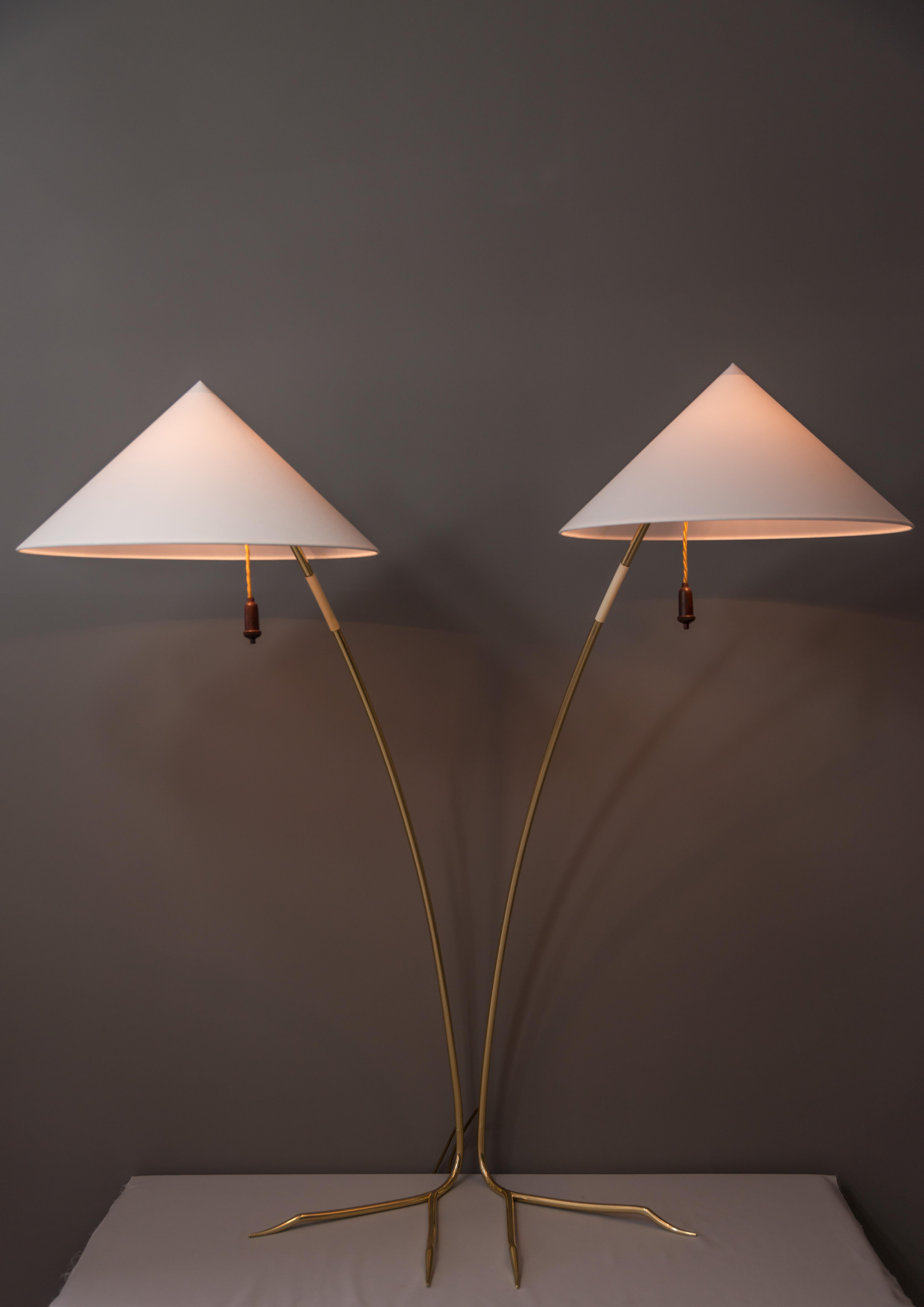 Two brass floor lamp 
