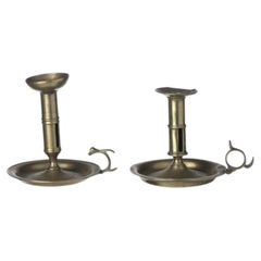 Dos candelabros de bronce - siglo XVIII