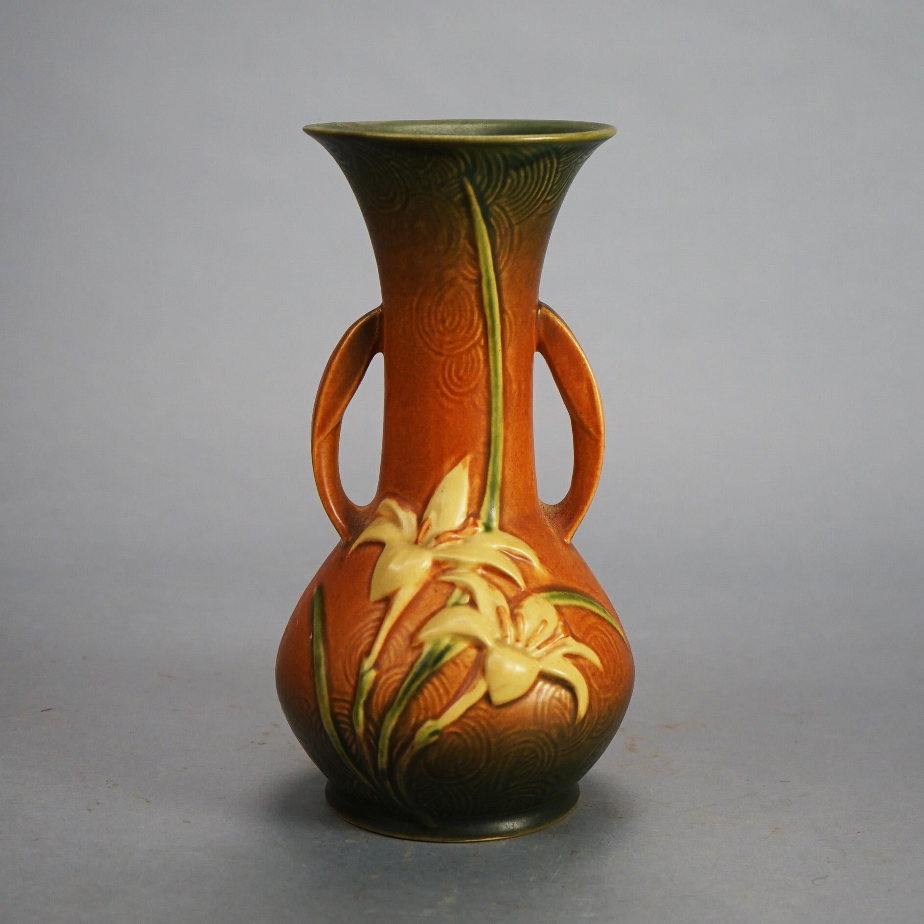 Two Brown Roseville Art Pottery Items with Zephyr Lily Pattern Mid 20th C In Good Condition In Big Flats, NY