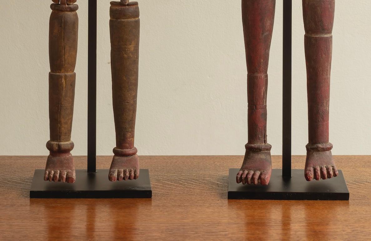 Fine XX secolo Due marionette in legno intagliato raffiguranti Hanuman e Ganesh. Indiano c.1890 in vendita