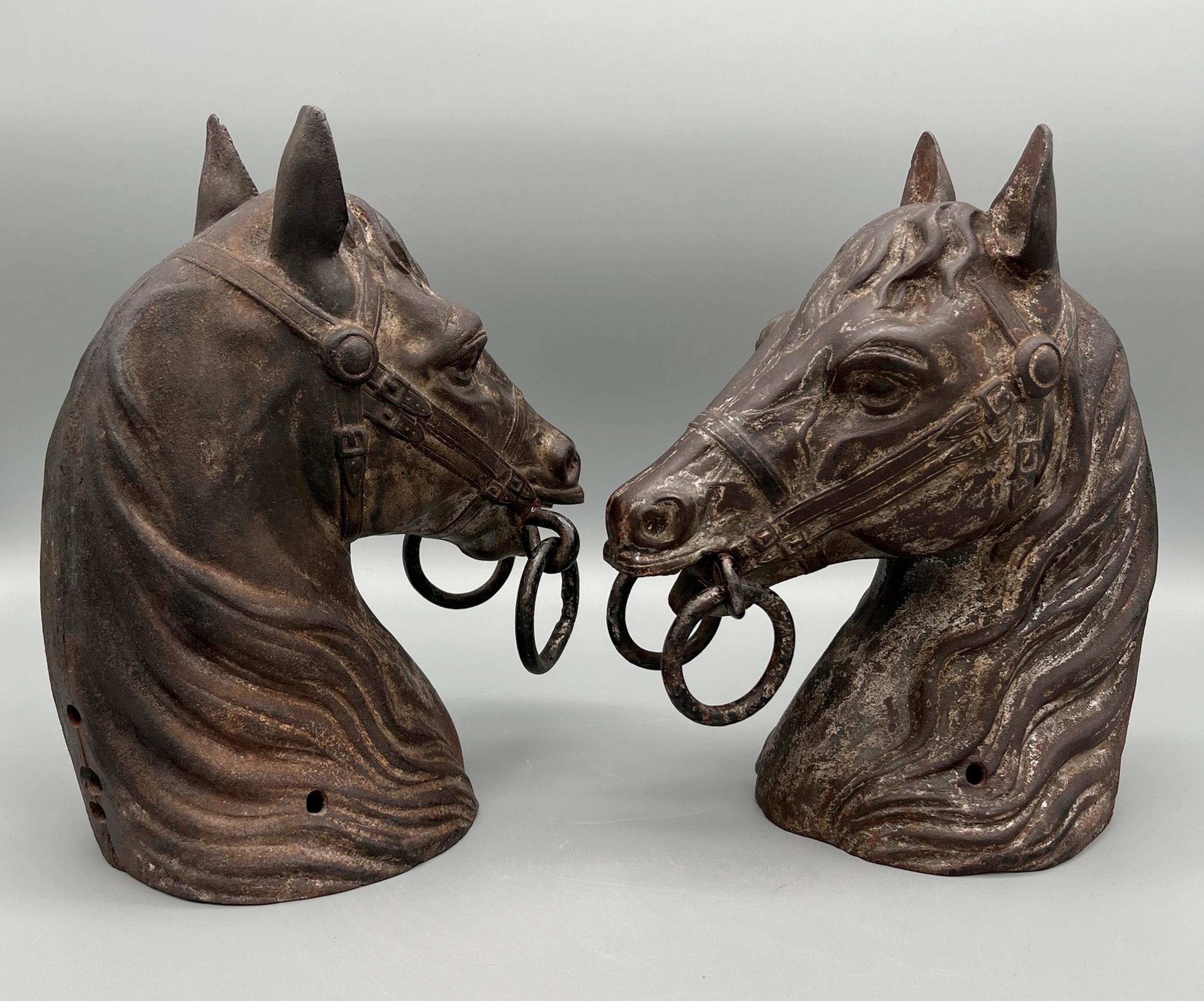 French Two cast-iron horse heads France, circa 1900 / 1920 For Sale