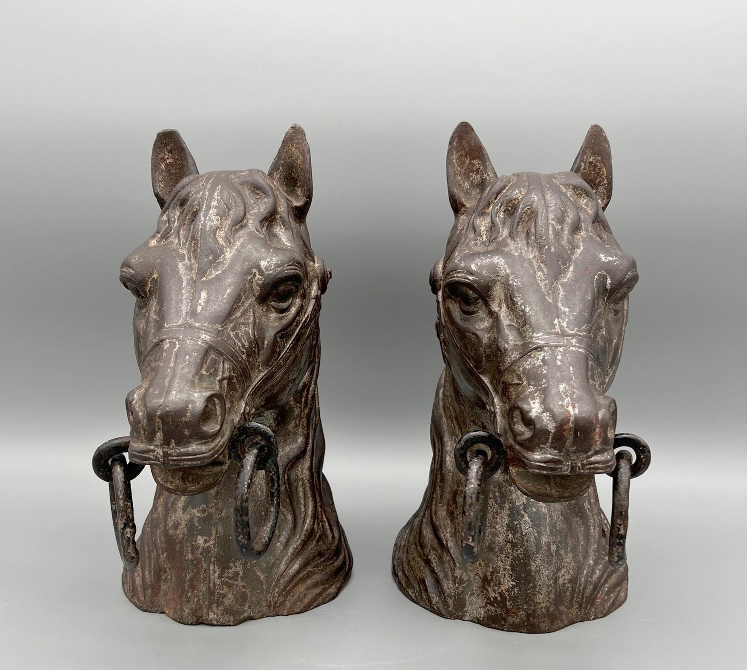 20th Century Two cast-iron horse heads France, circa 1900 / 1920 For Sale