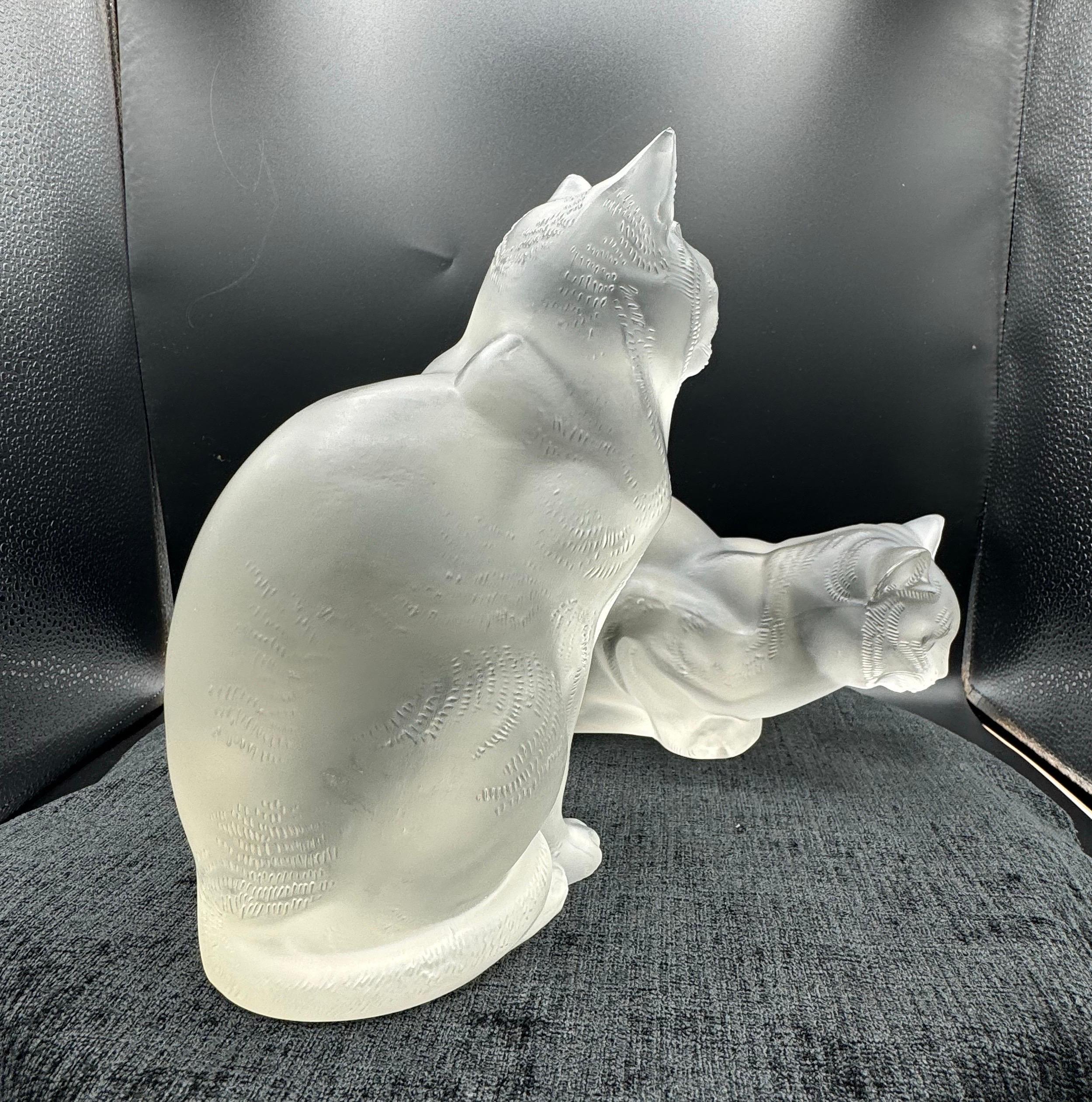 Mid-20th Century Two Cat by René Lalique in frosted glass For Sale