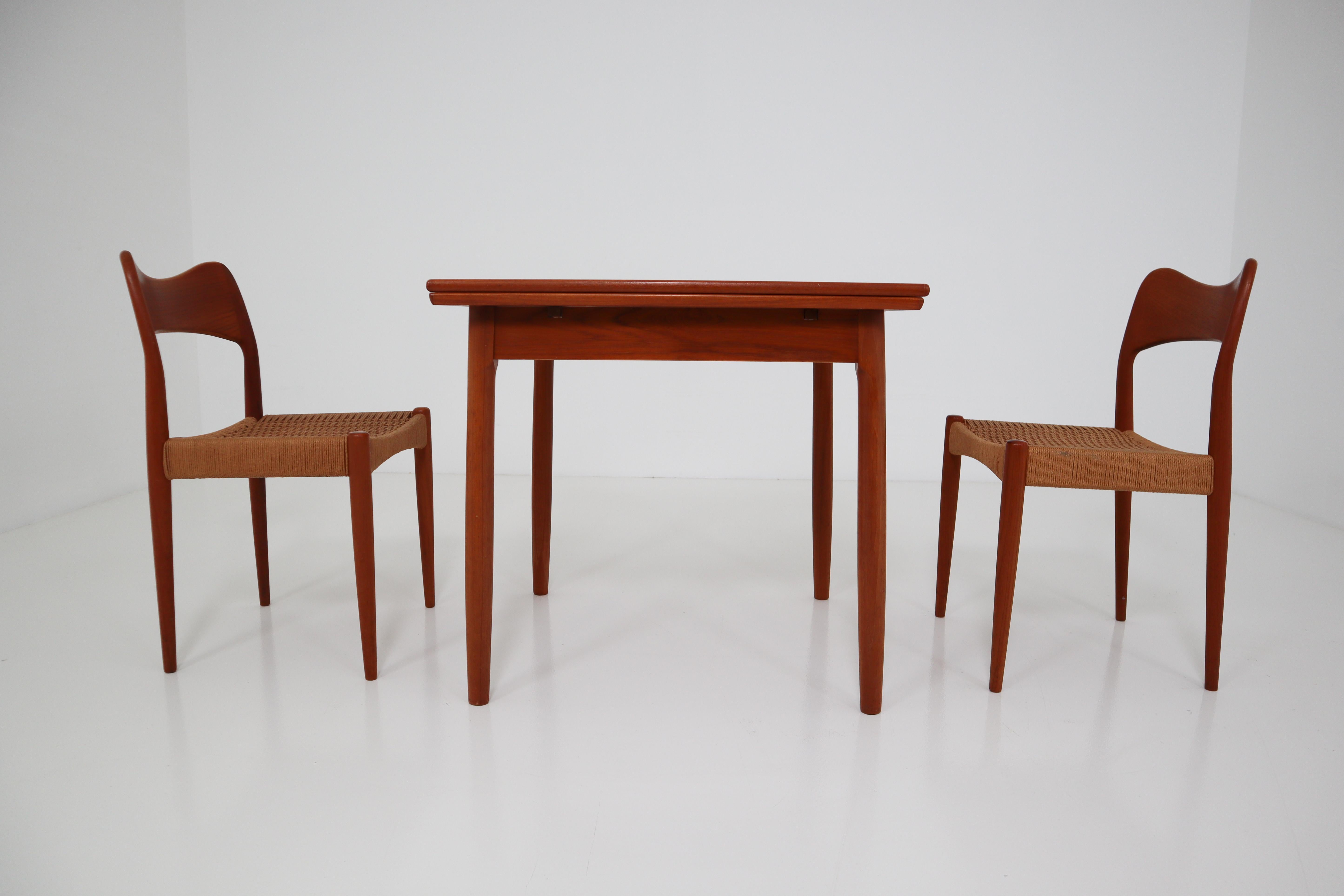 Two Chairs and Table by Niels O. Møller. Produced by J.L Møllers Møbelfabrik In Good Condition In Almelo, NL