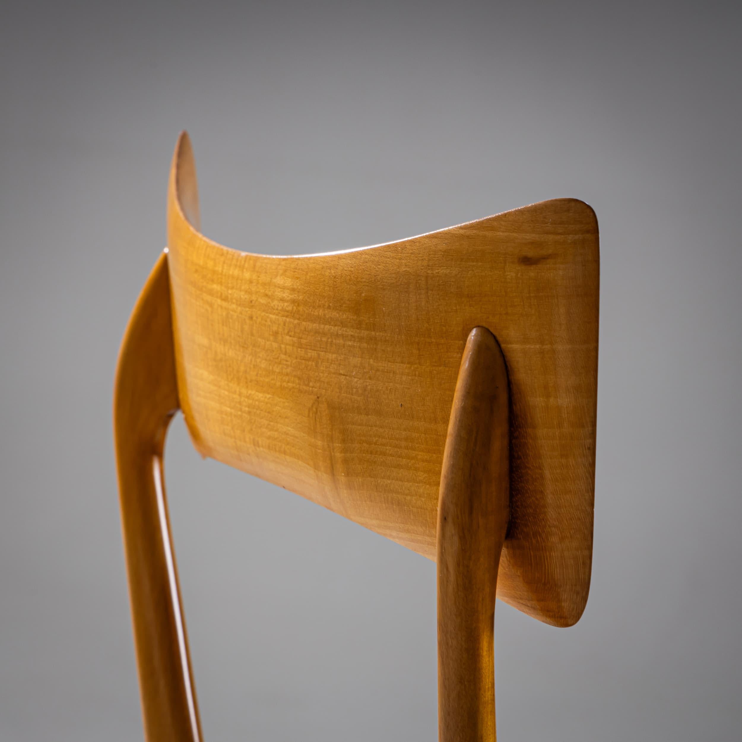 Milieu du XXe siècle Deux chaises par Ico & Luisa Parisi, Italie, années 1950 en vente