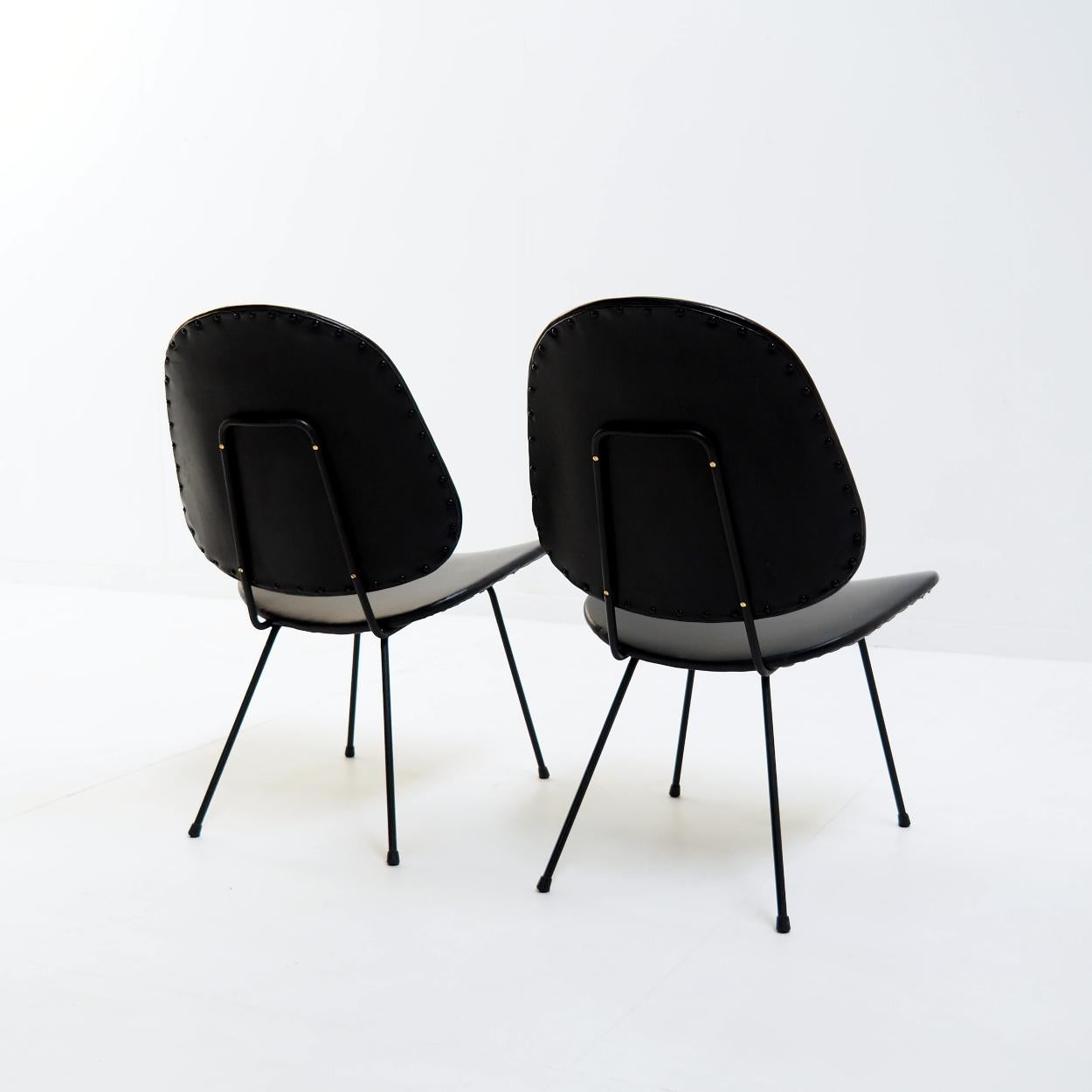 Entworfen von W.H.Gispen für die niederländische Firma Kembo, Stühle im Zustand „Relativ gut“ im Angebot in Beerse, VAN
