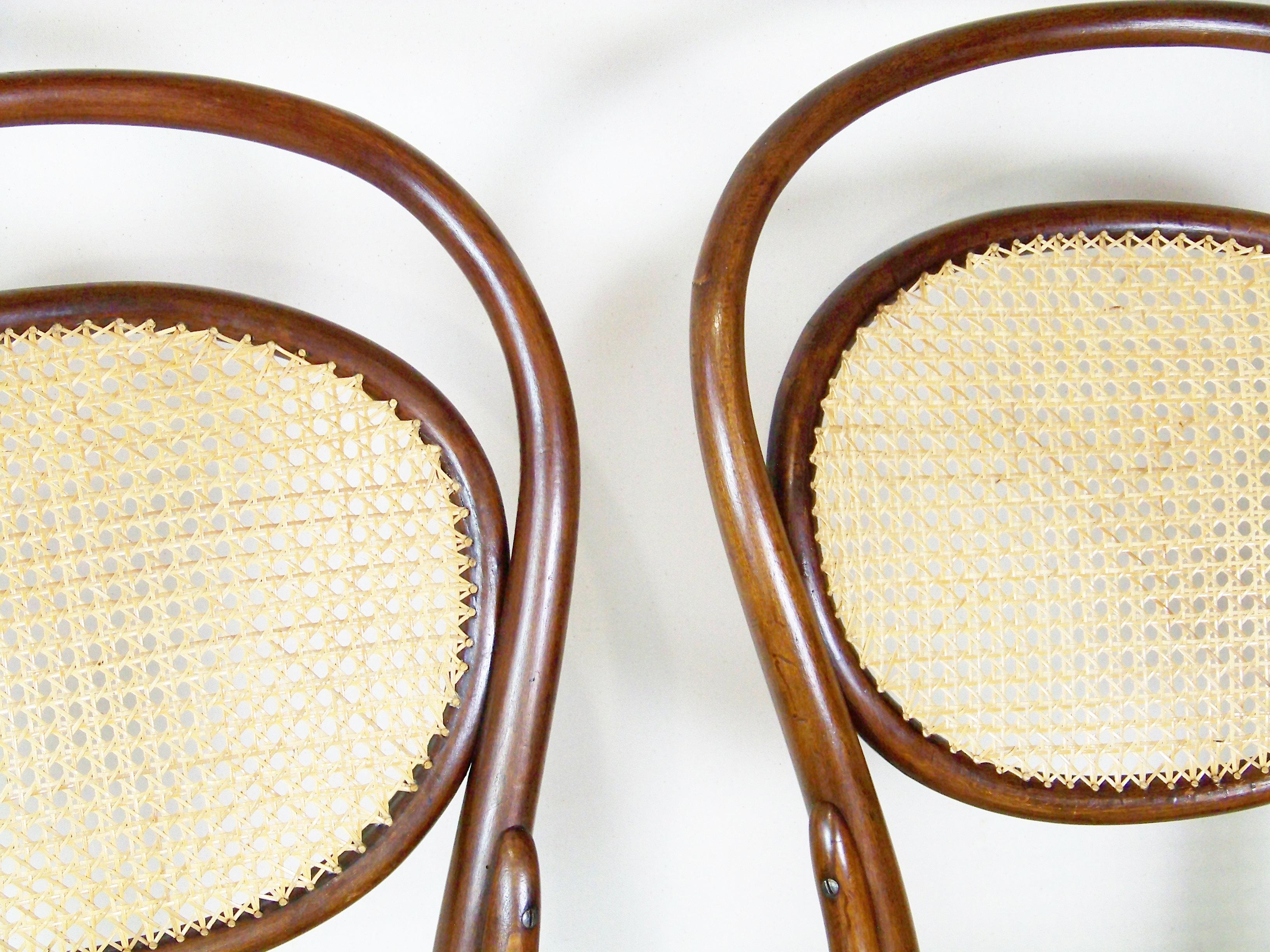 Austriaco Due sedie Thonet Nr.11, 1870 circa in vendita