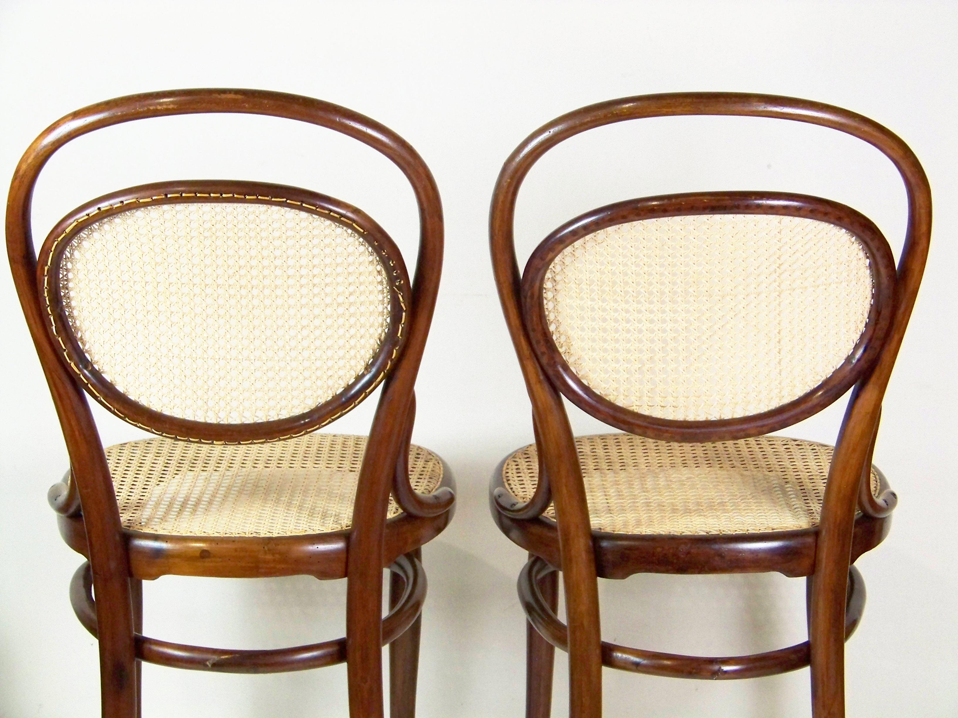 Due sedie Thonet Nr.11, 1870 circa In condizioni buone in vendita a Praha, CZ