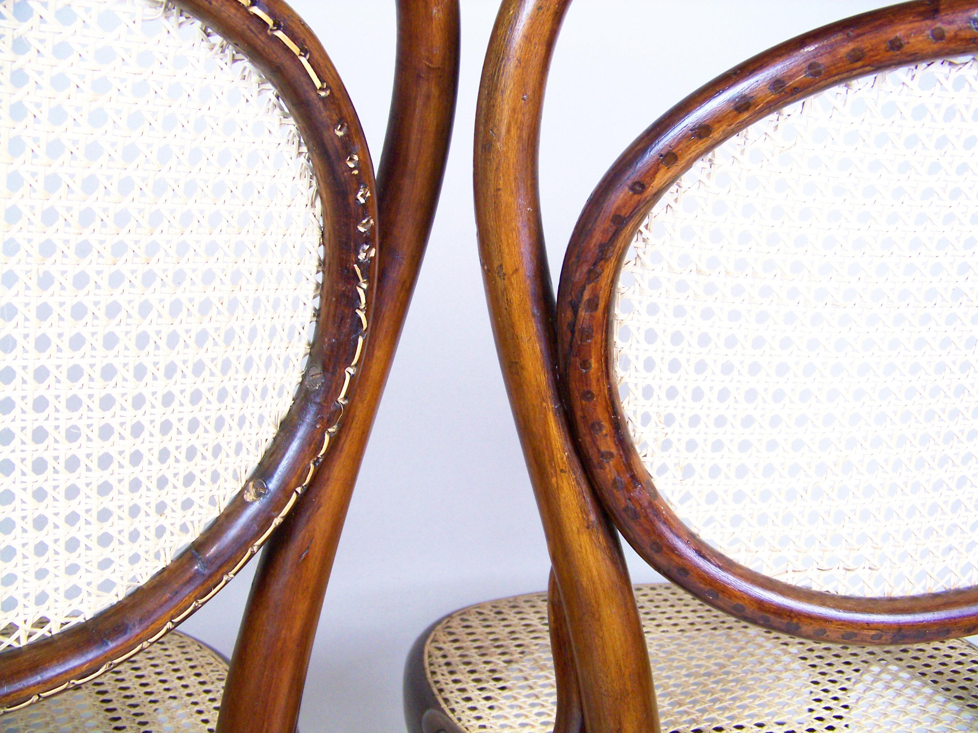 XIX secolo Due sedie Thonet Nr.11, 1870 circa in vendita
