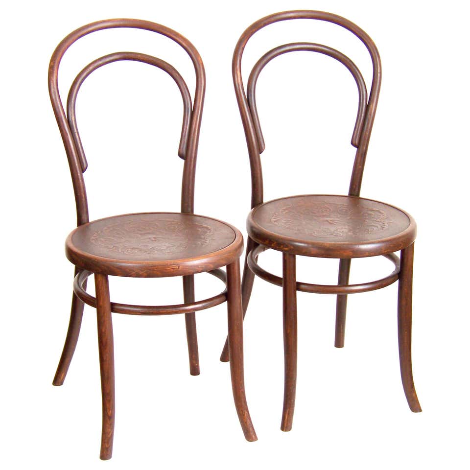 Zwei Stühle Thonet Nr.14:: um 1900 bei 1stDibs