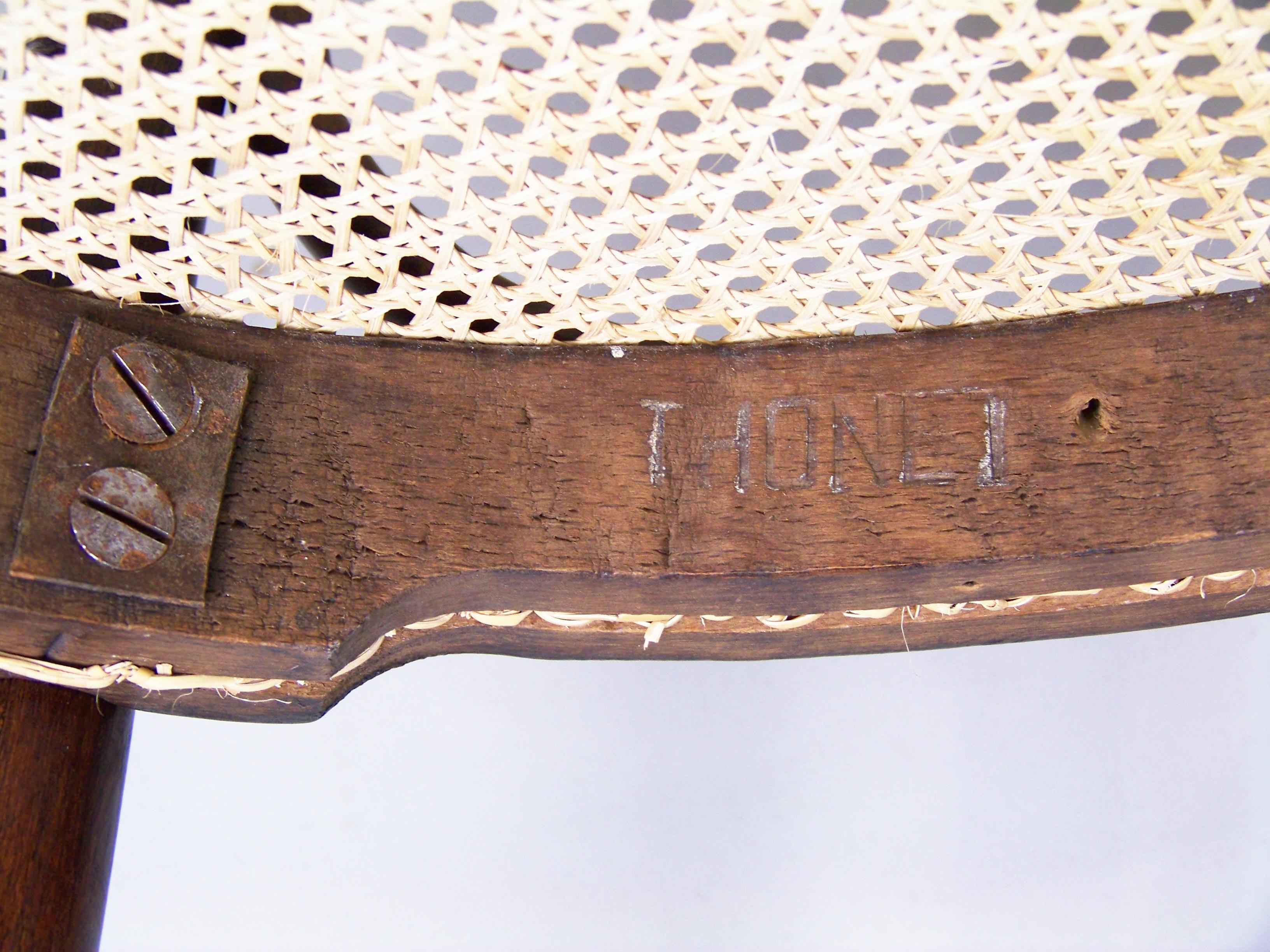 Dos sillas Thonet nº 3, hacia 1870 en venta 5