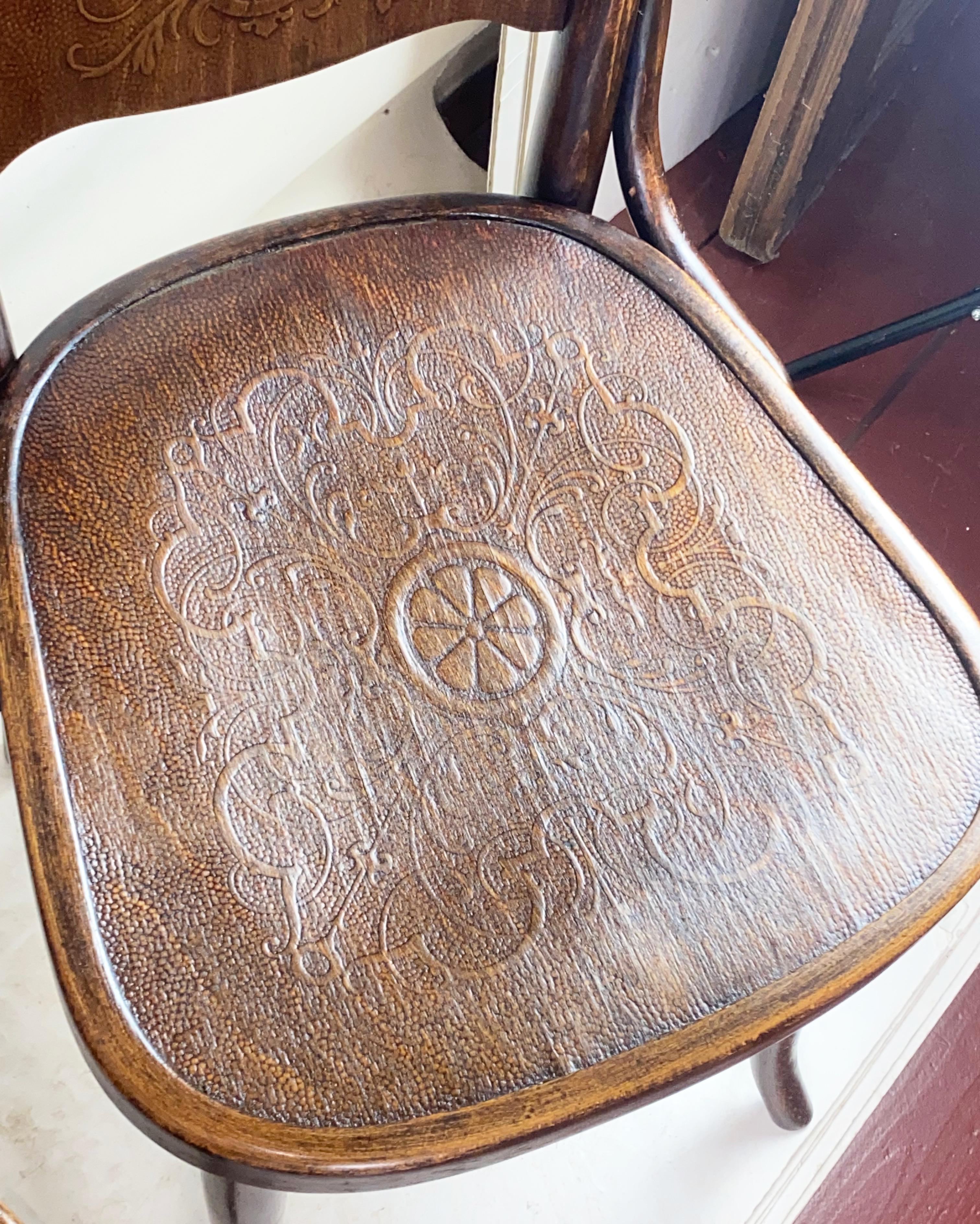 Autrichien Deux chaises Thonet Nr.70 en vente