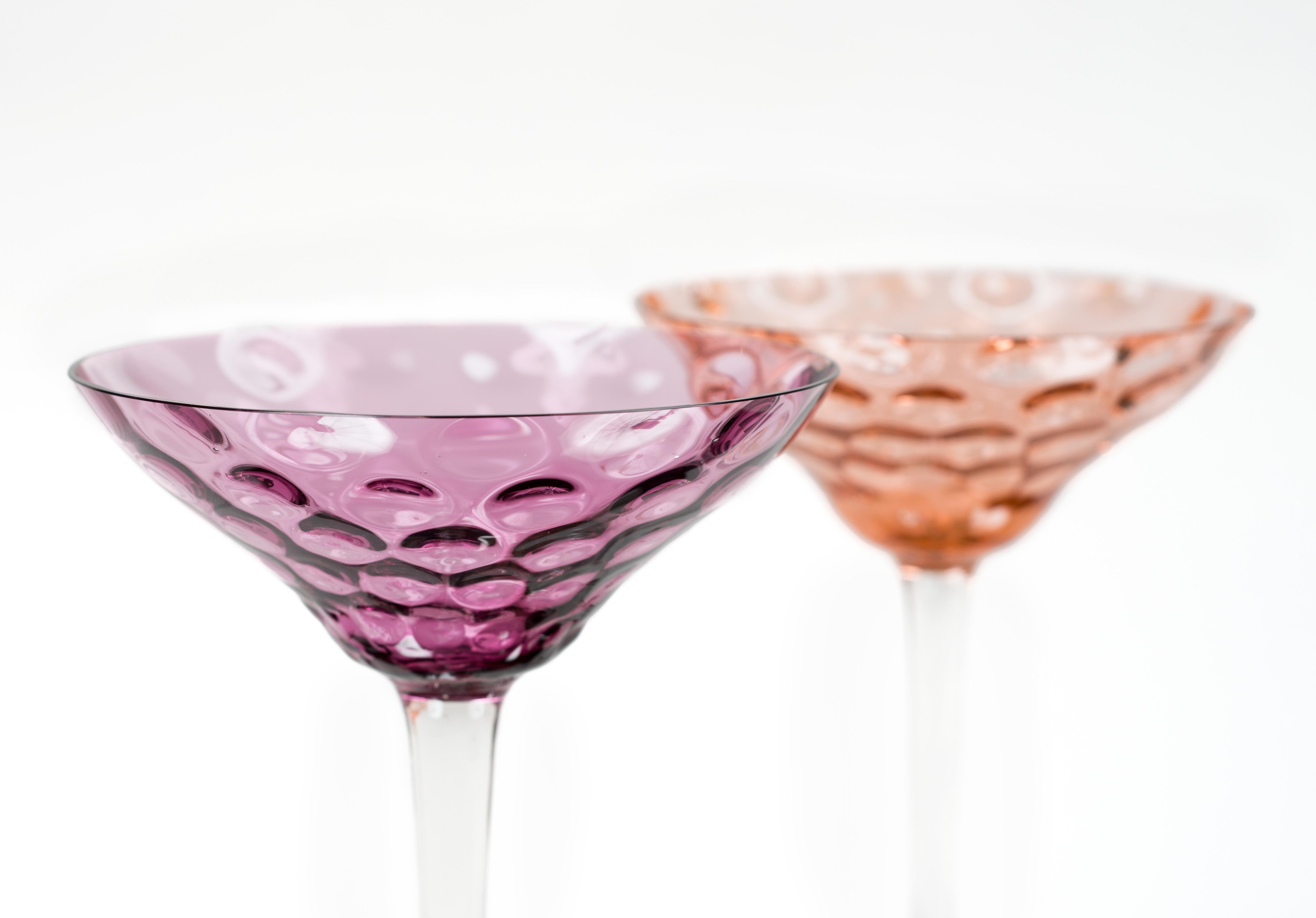 Deux verres à champagne violet-orange attribués à Koloman Moser 