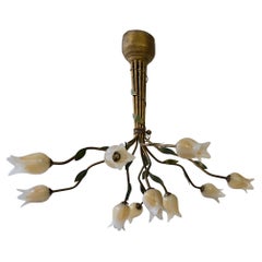 Deux  Lustre à suspension de style Florentine avec tulipes en verre