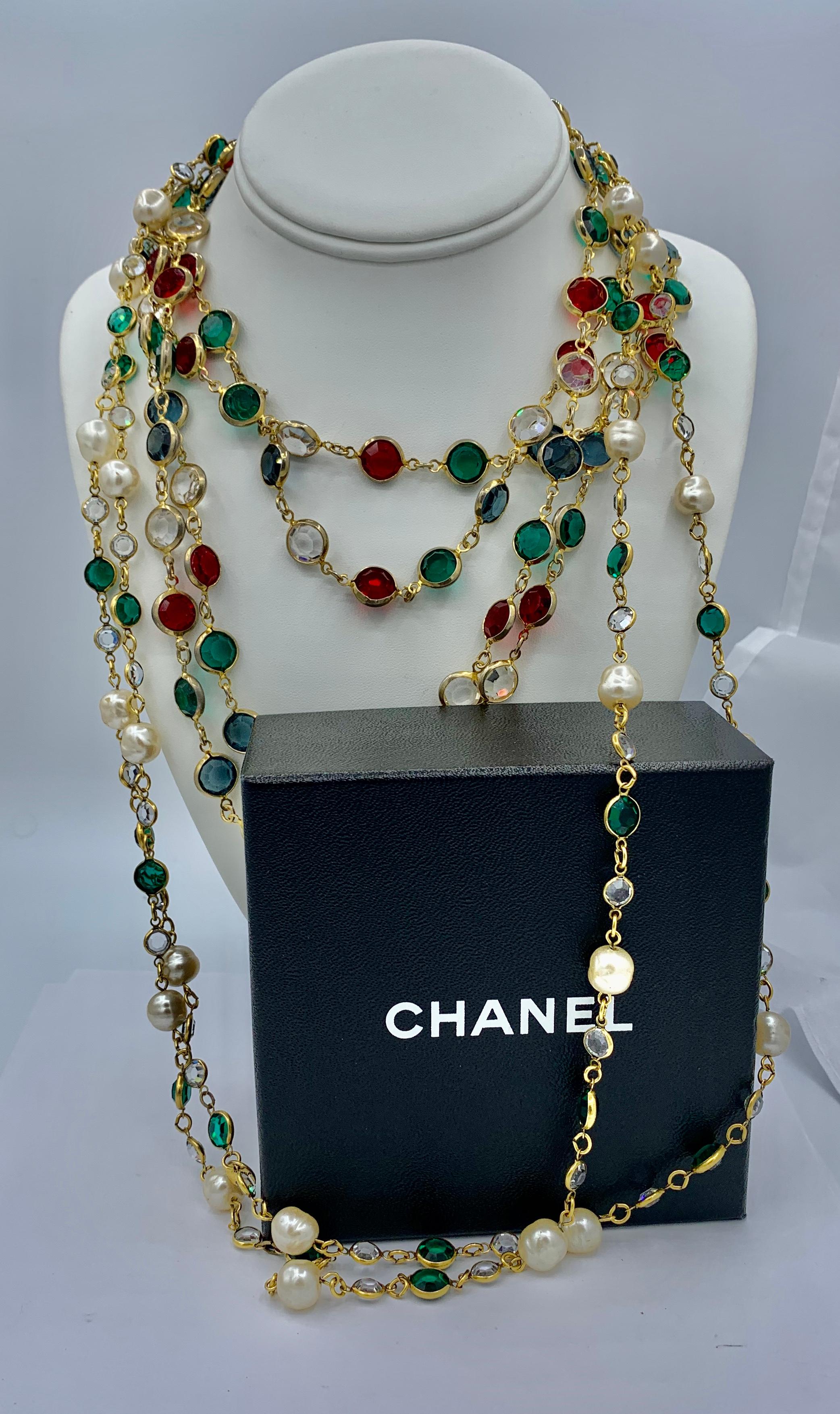 Zwei Chanel Gripoix-Halsketten 1981 Signiert Nachlass von Barbara Taylor Bradford im Angebot 2