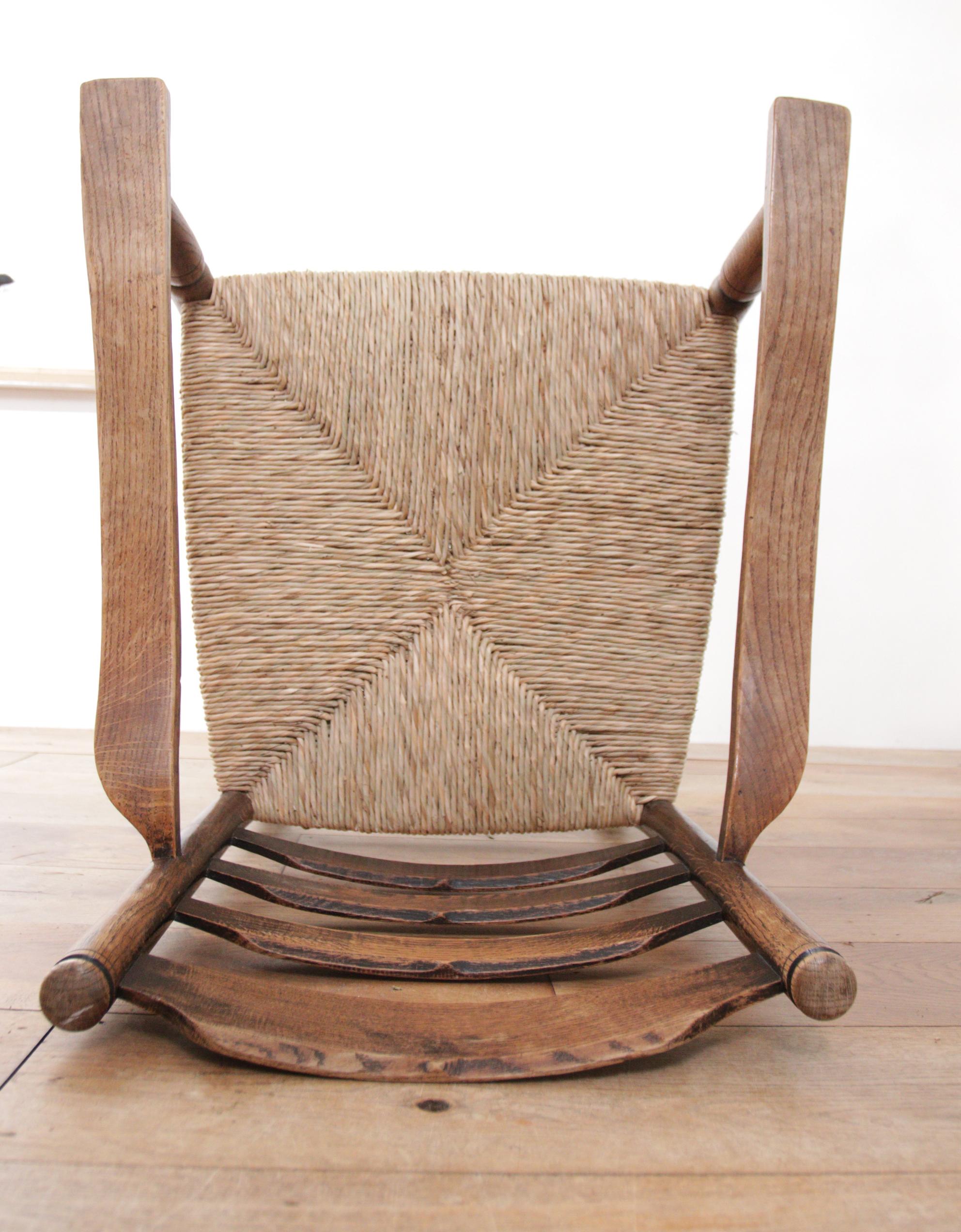 Deux charmants fauteuils ruraux hollandais à dossier en échelle en Oak Oak Rush Seat, 1920 en vente 4