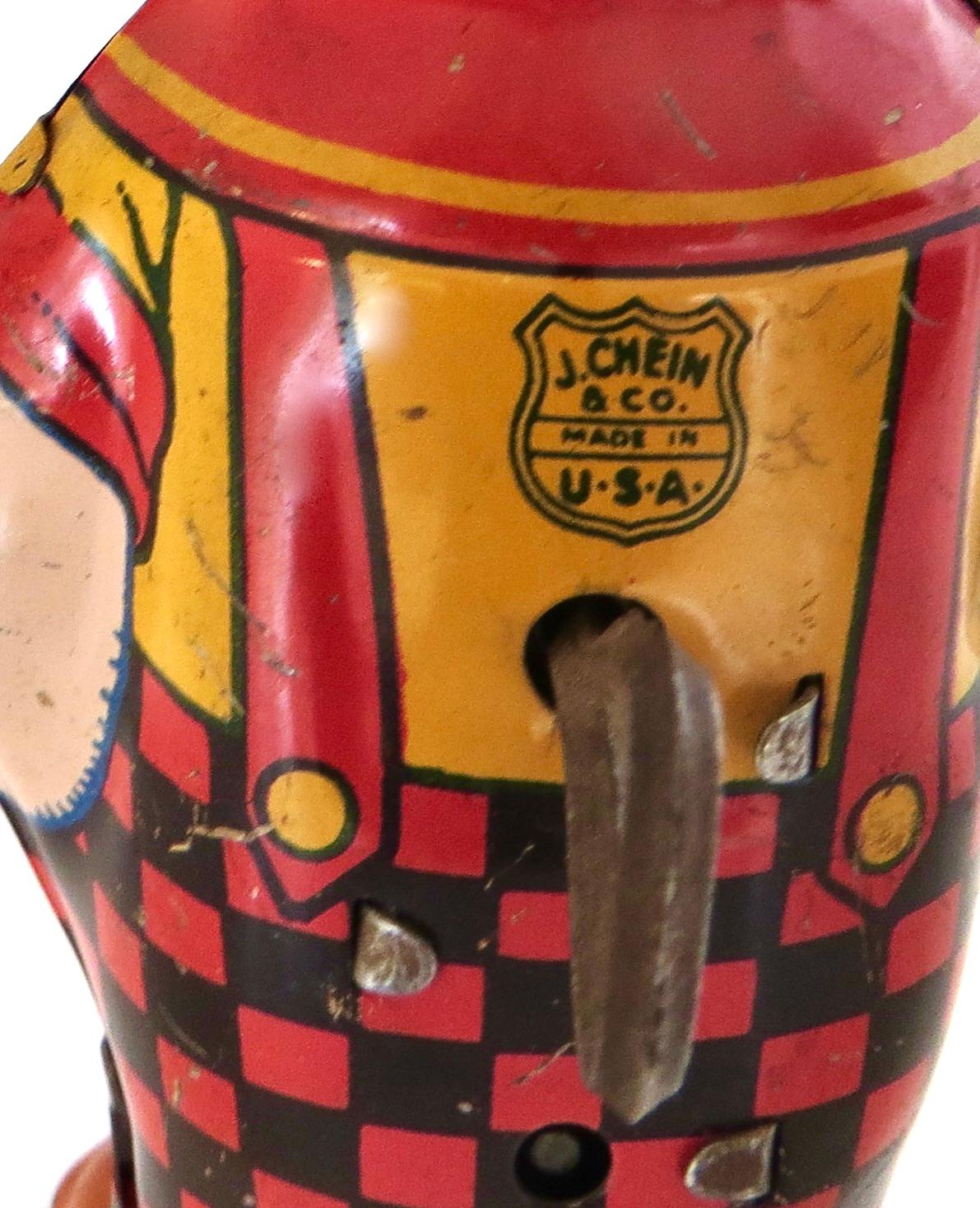 Chein Wind-Up-Spielzeug „Dancing Bear“ und „Dancing Pig“ mit Schnur; amerikanisch, um 1938 (Sonstiges) im Angebot