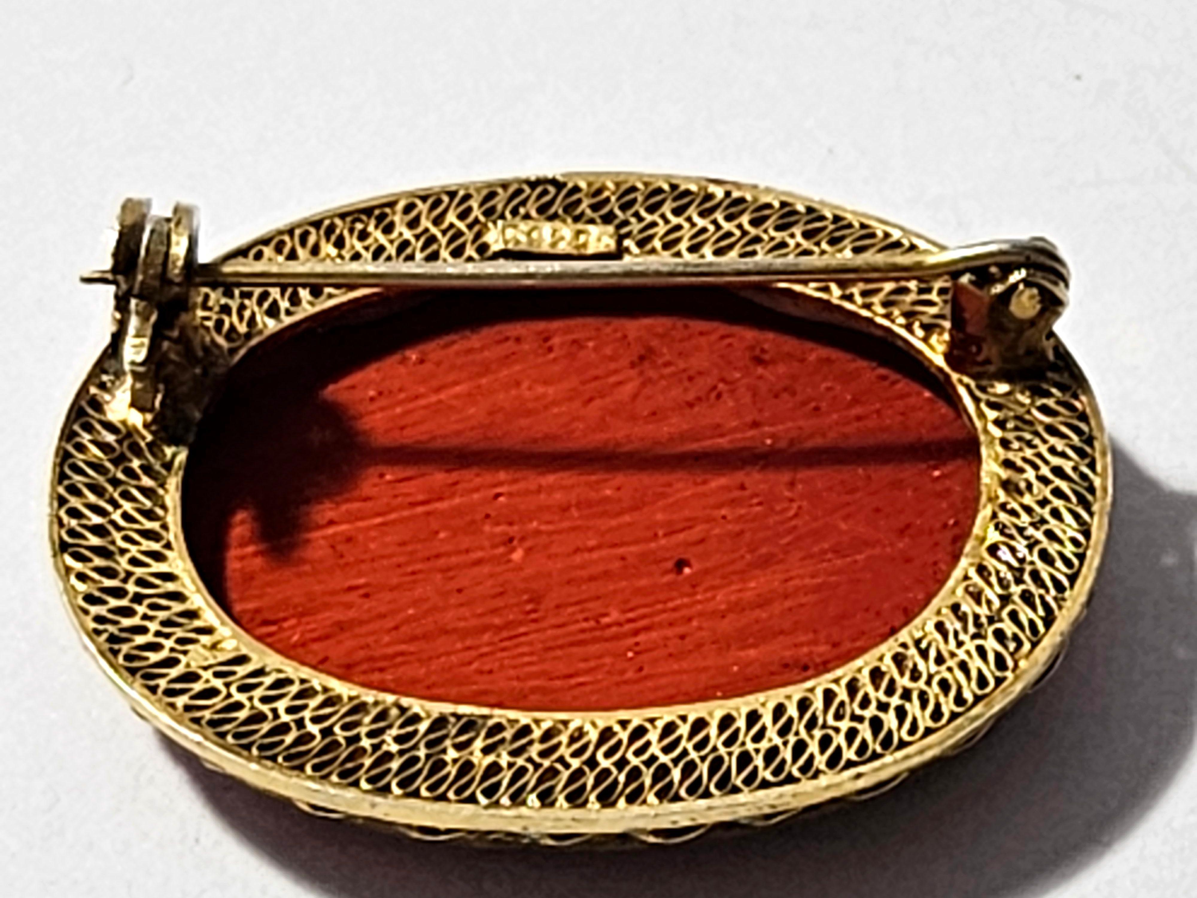 Dos broches antiguos chinos de cinabrio Ric#JD012-1&2 en venta 3