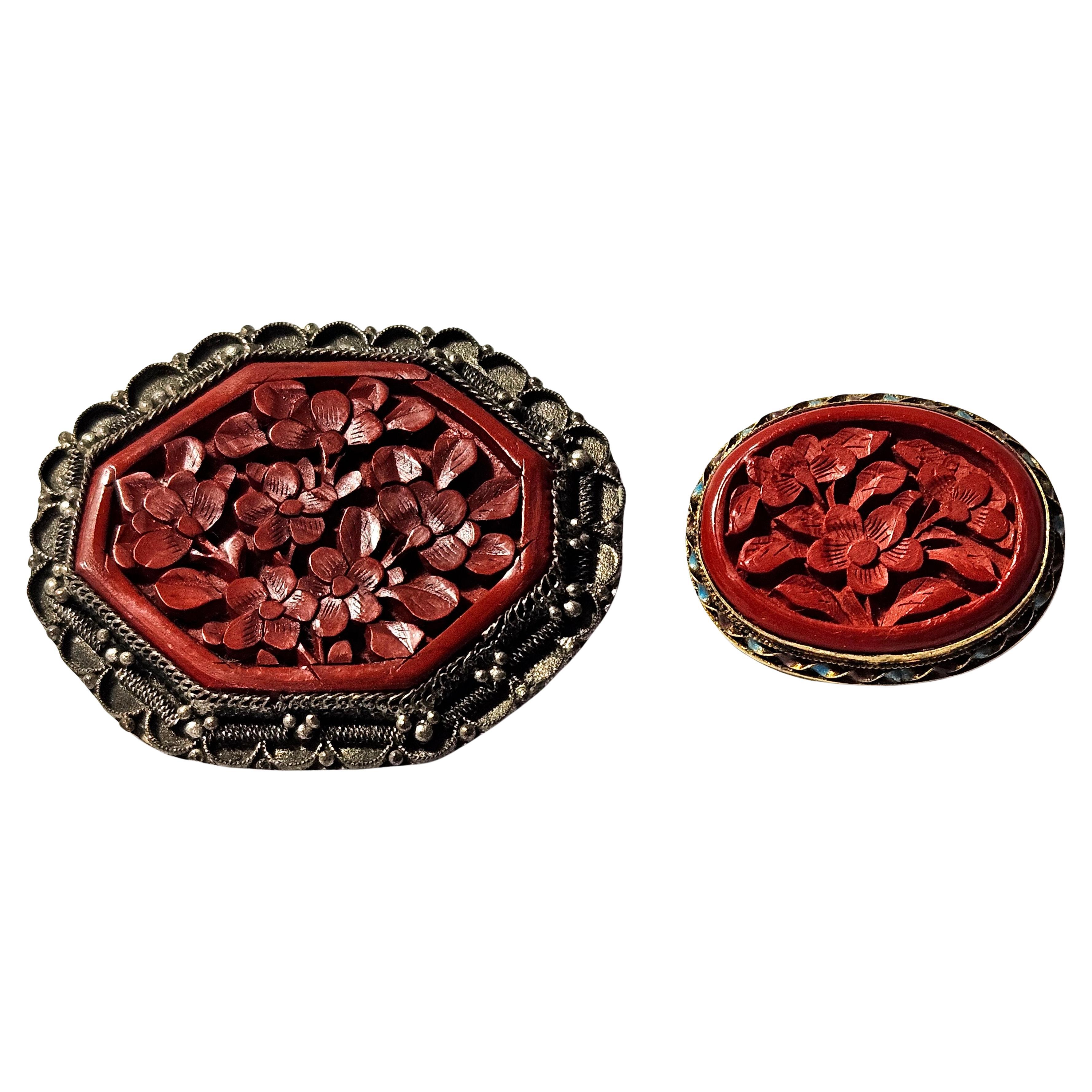 Dos broches antiguos chinos de cinabrio Ric#JD012-1&2 en venta