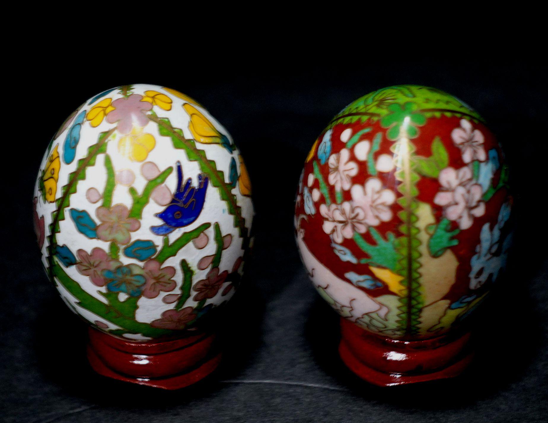 Two Chinese Cloisonné Enamel Eggs 