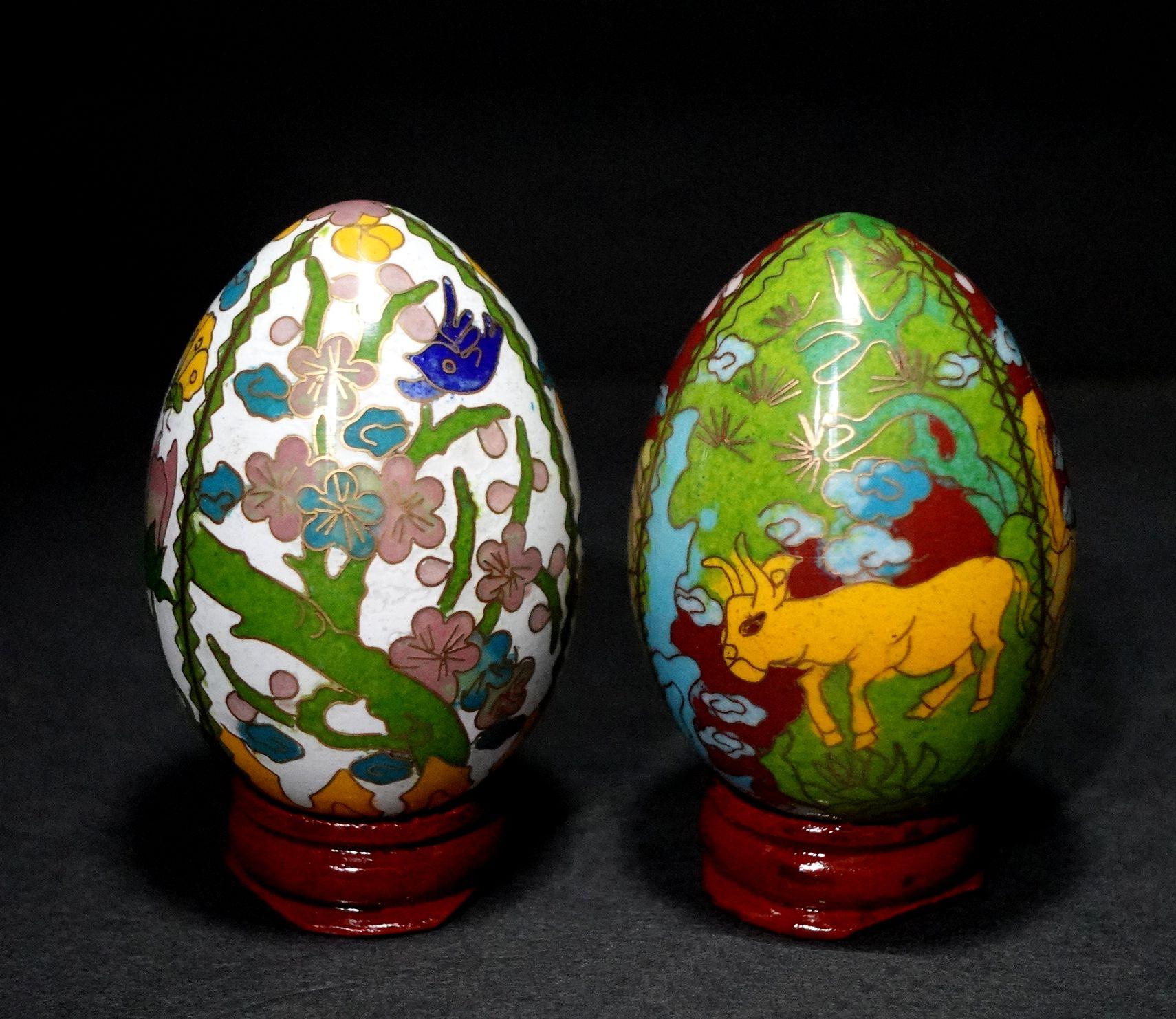 Chinese Export Two Chinese Cloisonné Enamel Eggs 
