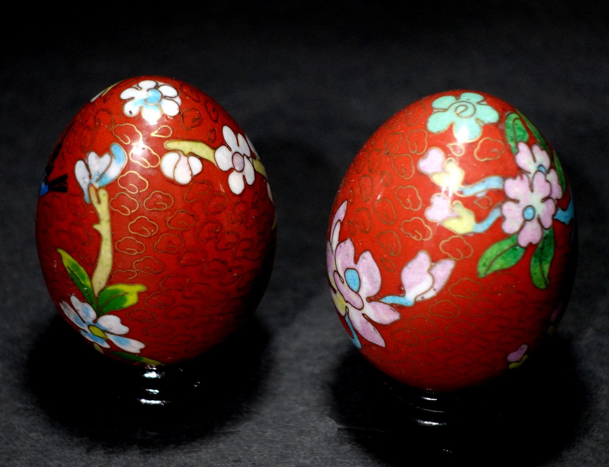 Two Chinese Cloisonné Enamel Eggs 