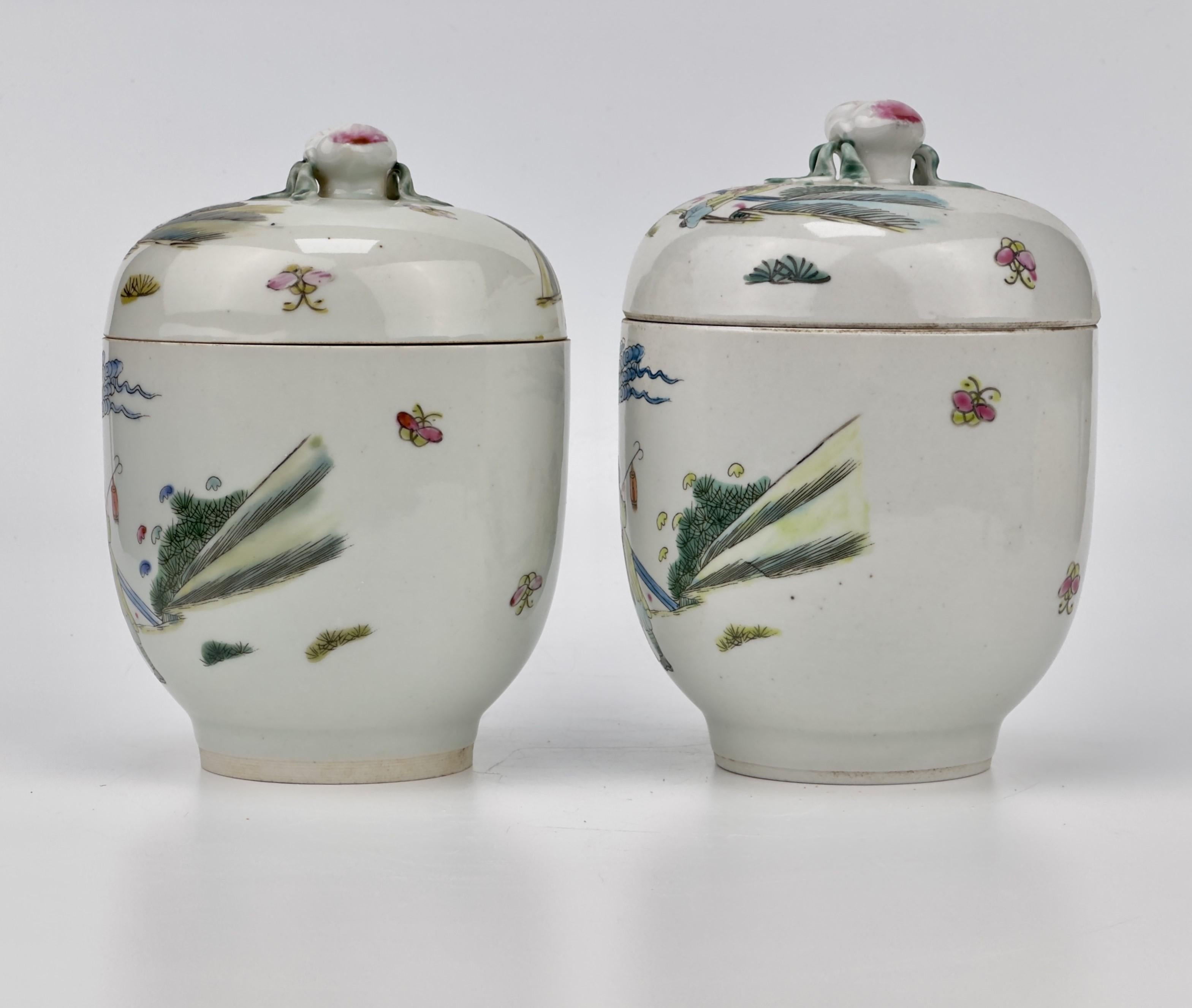 Glazed Two Chinese Famille Verte Jars with Horseback Riding, Qing Period, Tongzhi Era For Sale
