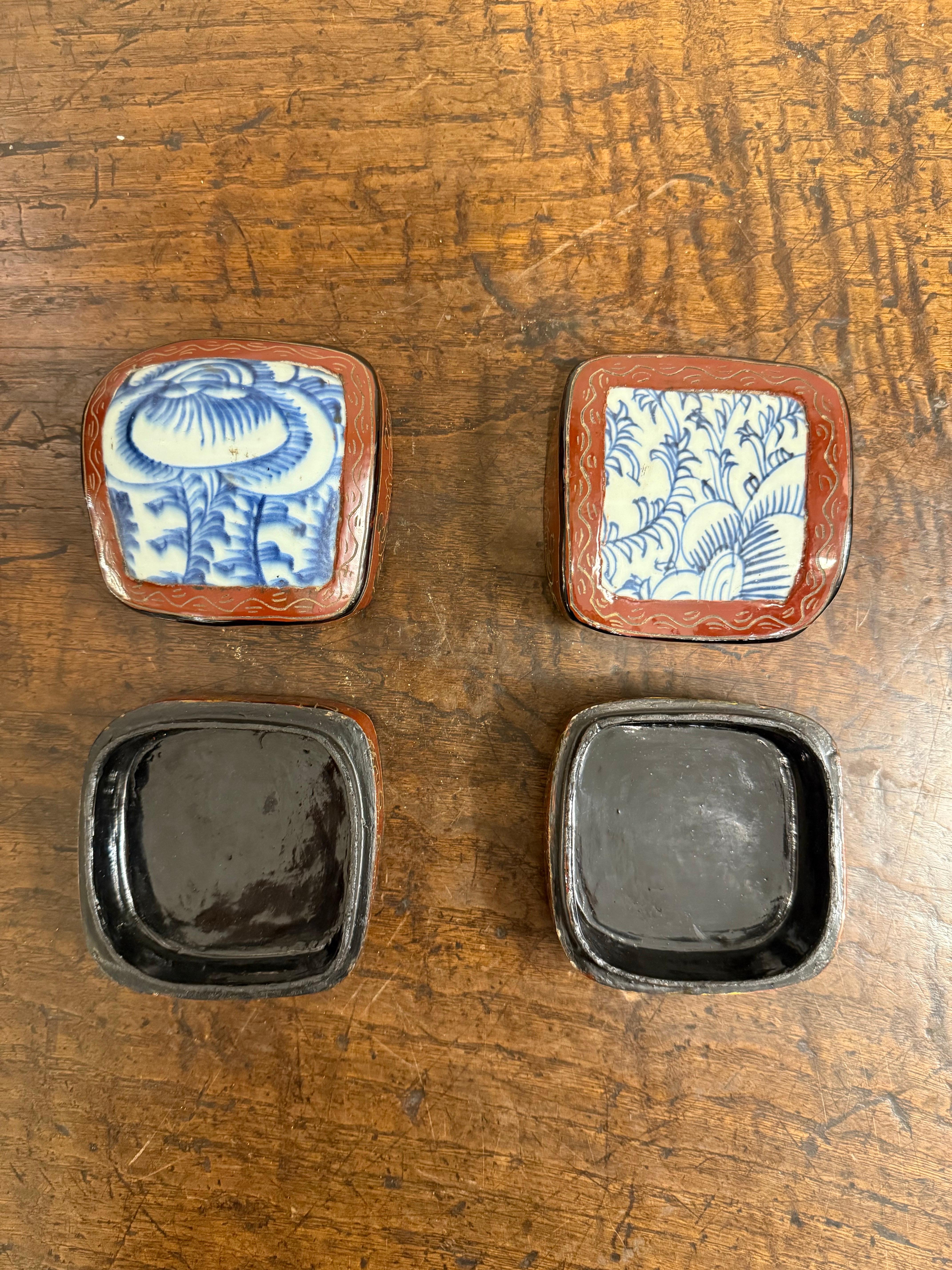 Two Chinese Red Lacquered Lidded Boxes with Blue and White Insert, 20th Century In Good Condition For Sale In ARMADALE, VIC