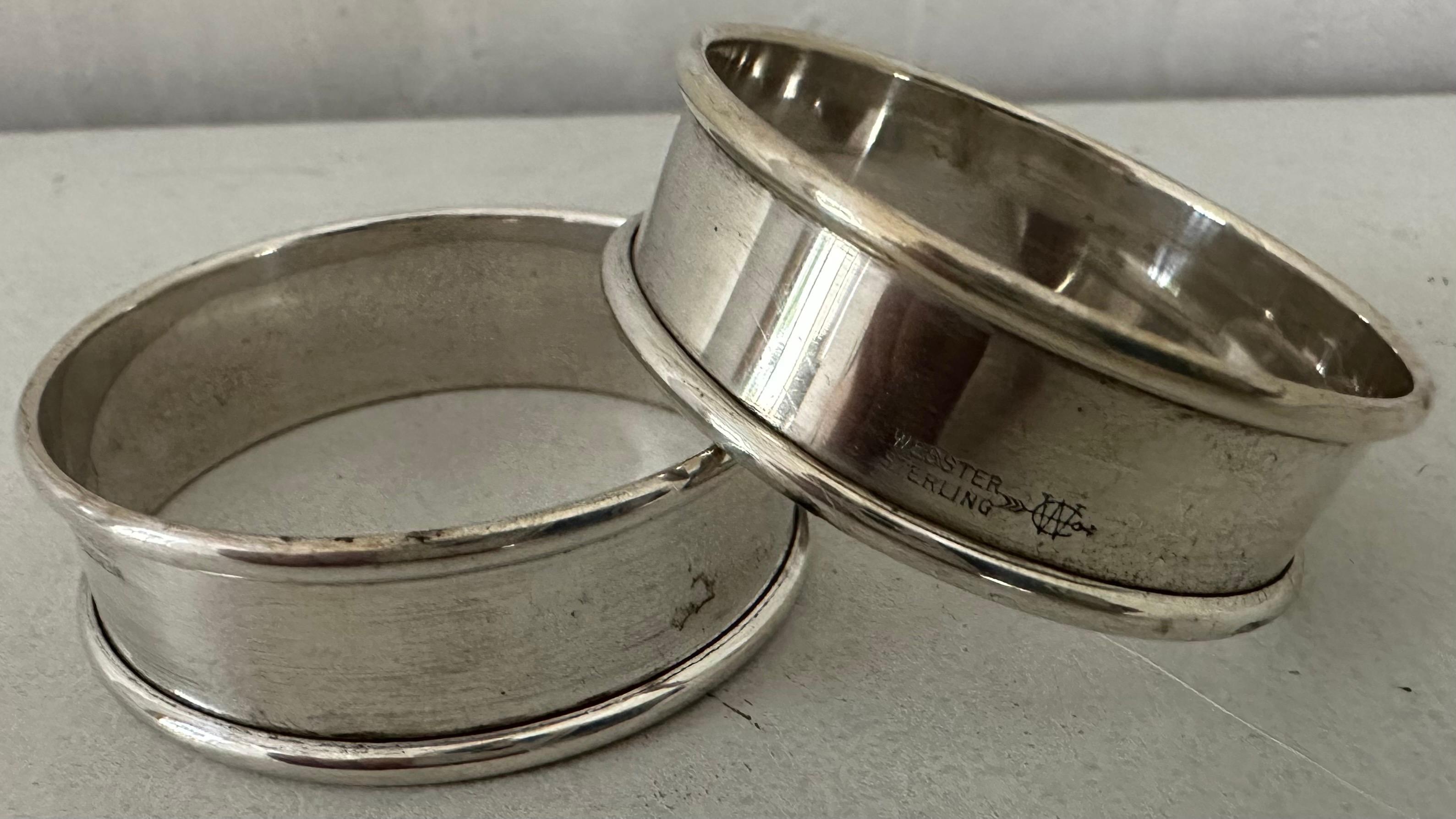 Two Classic Round Sterling Napkin Rings In Good Condition For Sale In Sheffield, MA