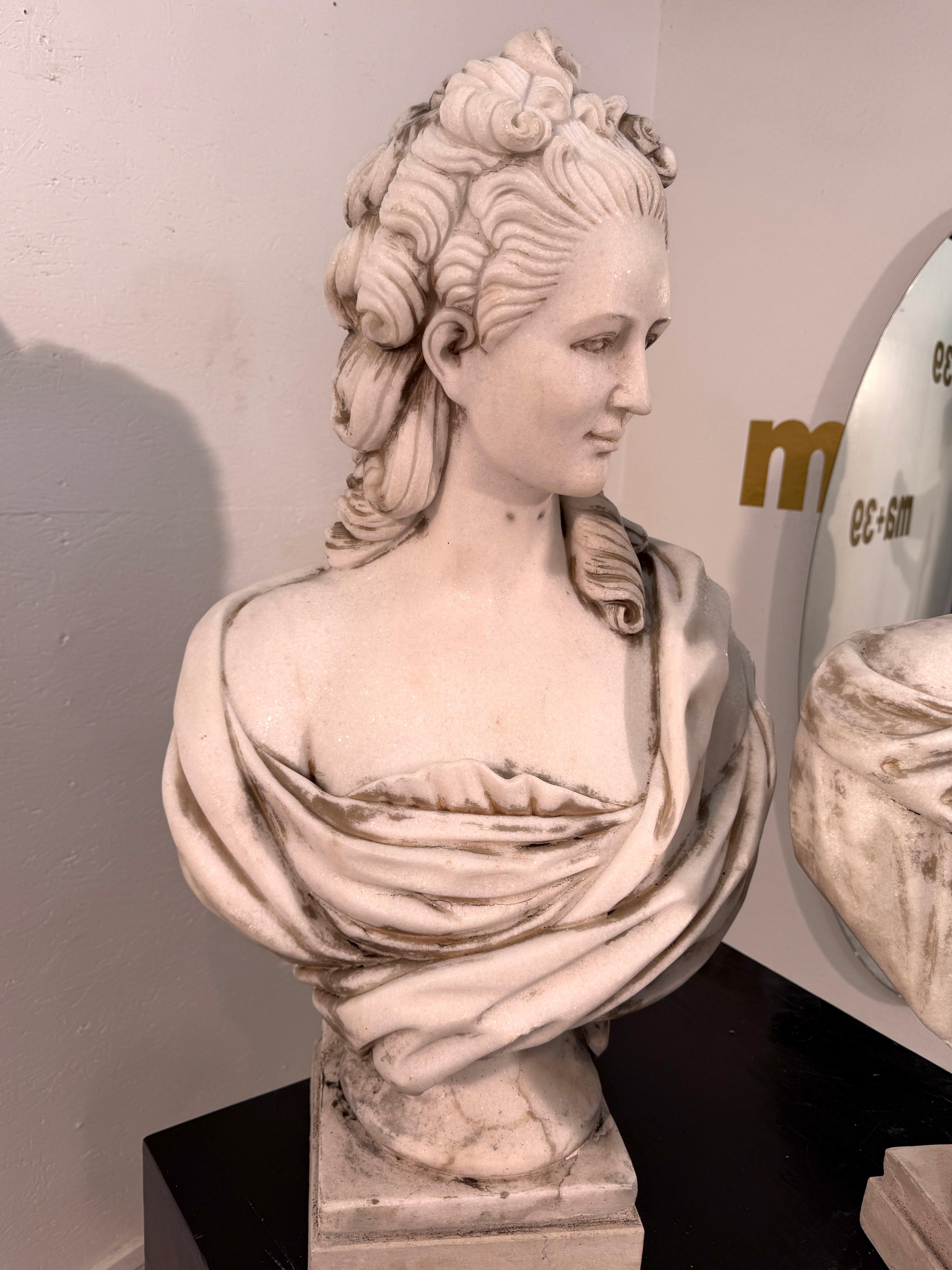 Two Classical White Marble Bust of a Ladys, Italy 1950s For Sale 5