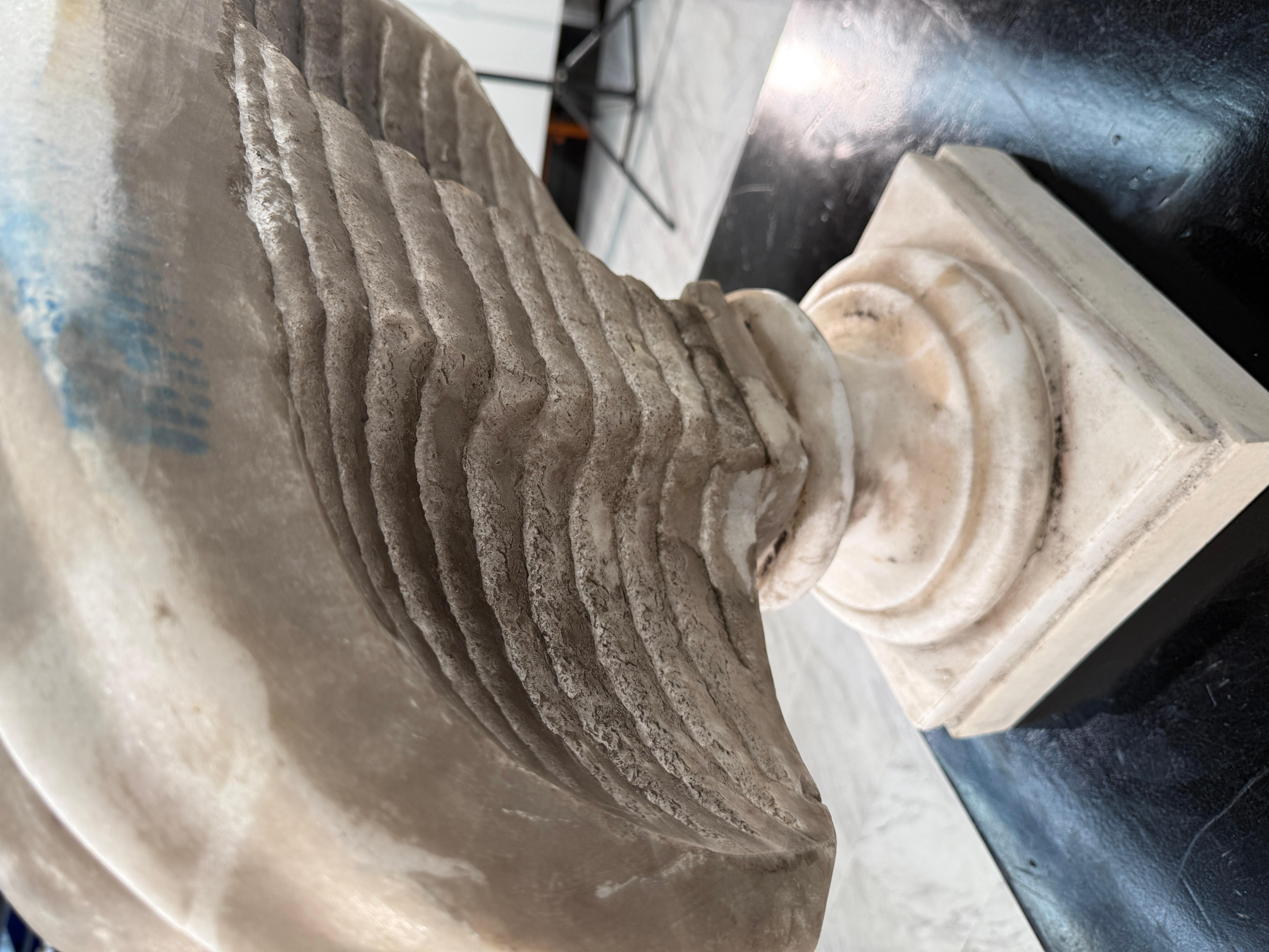 Two Classical White Marble Bust of a Ladys, Italy 1950s In Good Condition For Sale In Los Angeles, CA