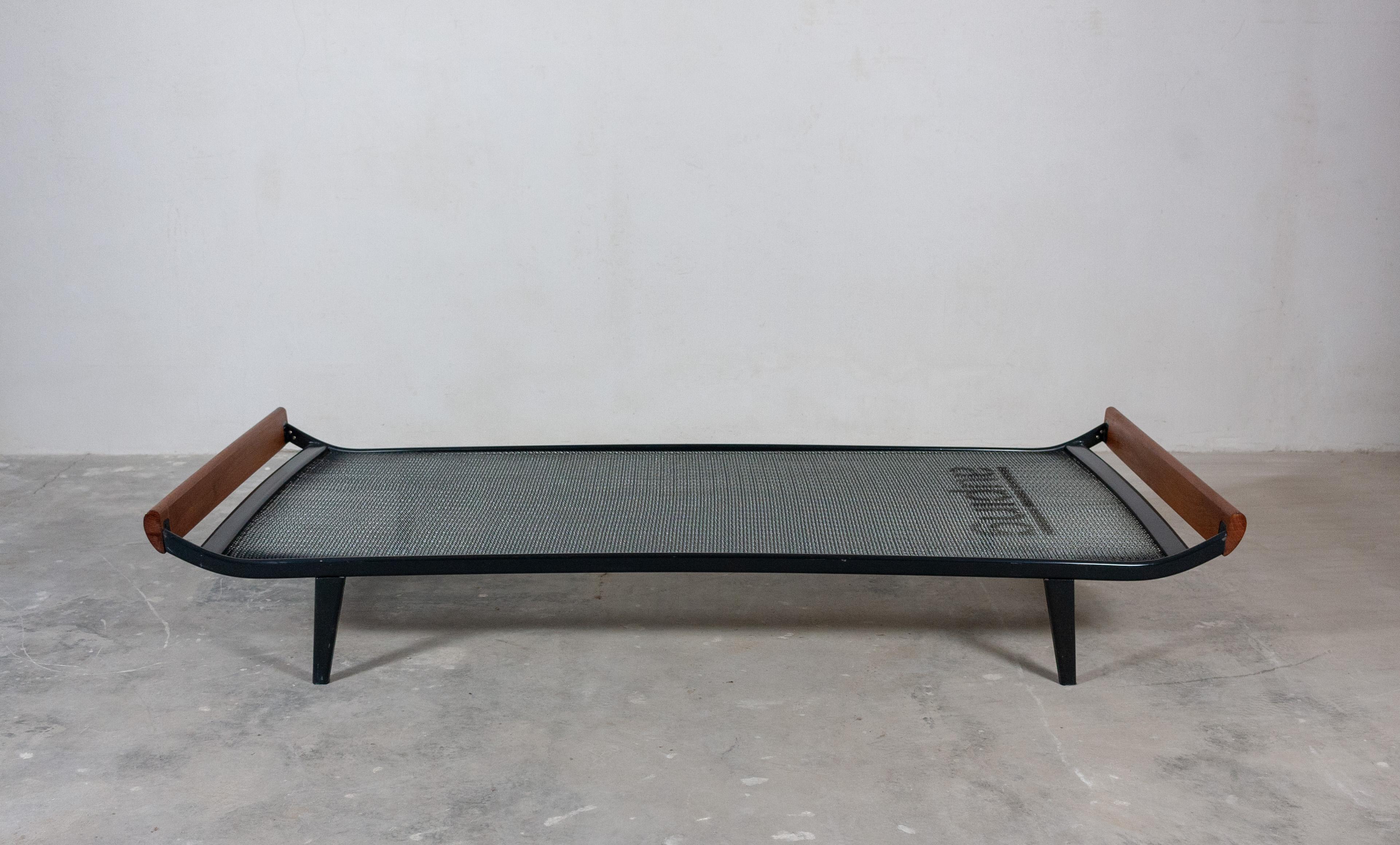 Dutch Two Cleopatra Daybeds, Dick Cordemeijer for Auping