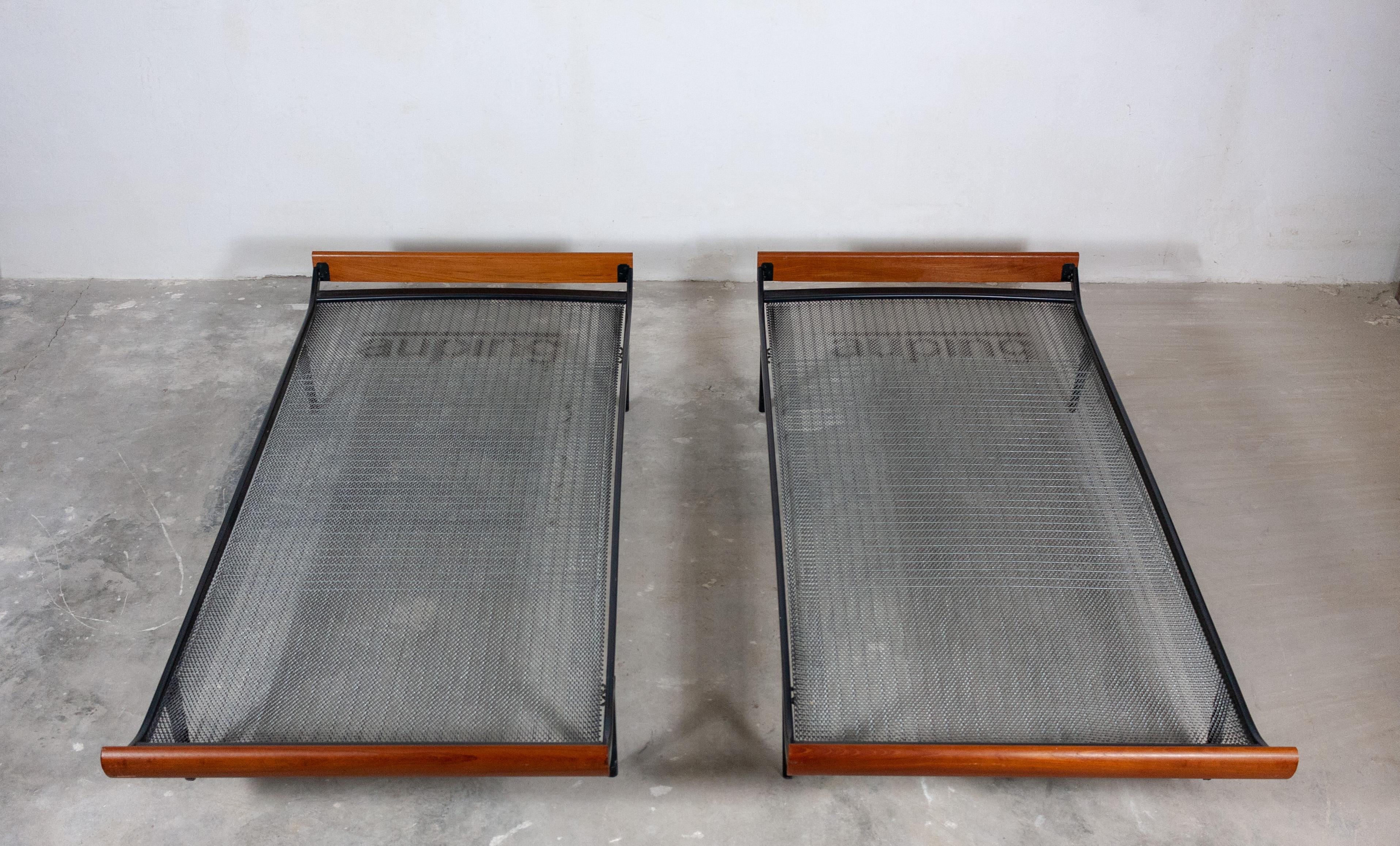 Metal Two Cleopatra Daybeds, Dick Cordemeijer for Auping