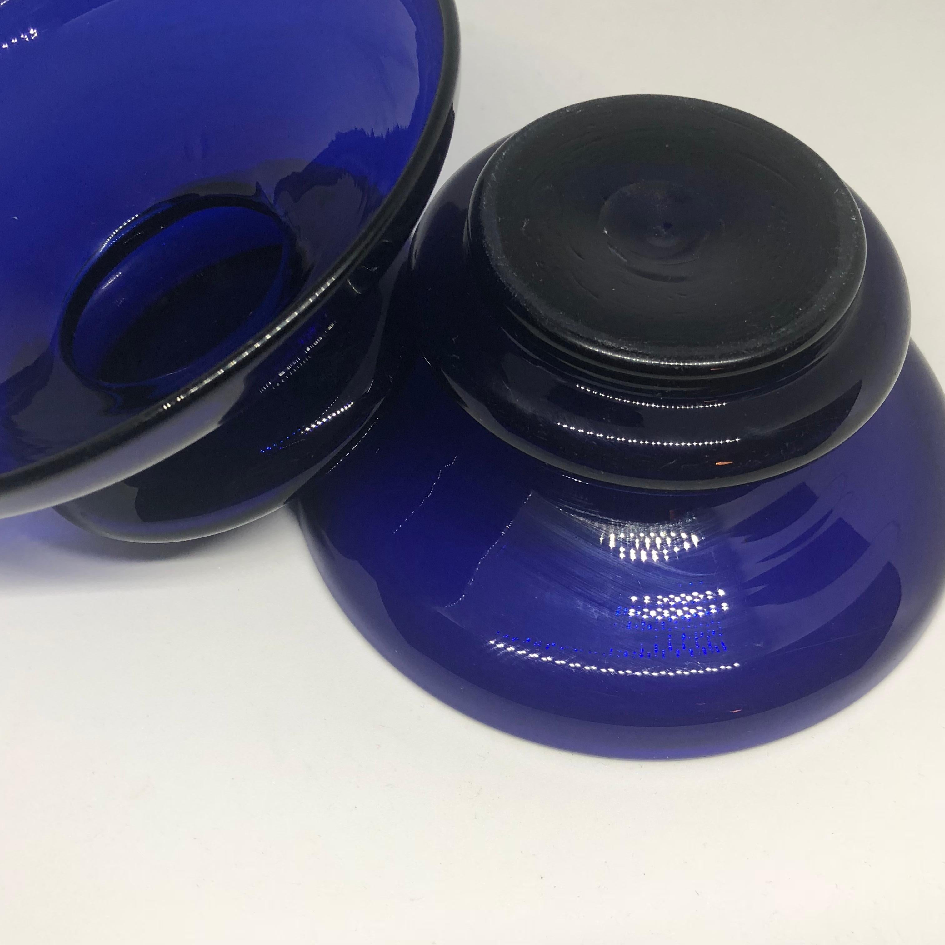 Deux bols à bonbons suédois bleu cobalt, XIXe siècle en vente 2
