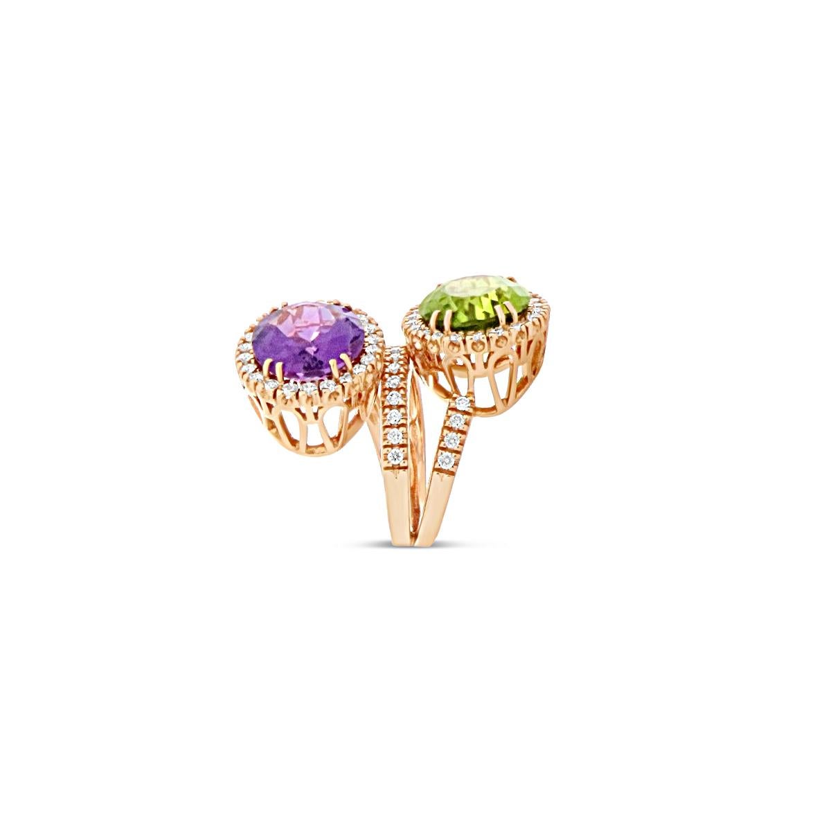 Contemporary Two-Color Purple Amerthyst and Green Peridot Ring with Diamonds For Sale