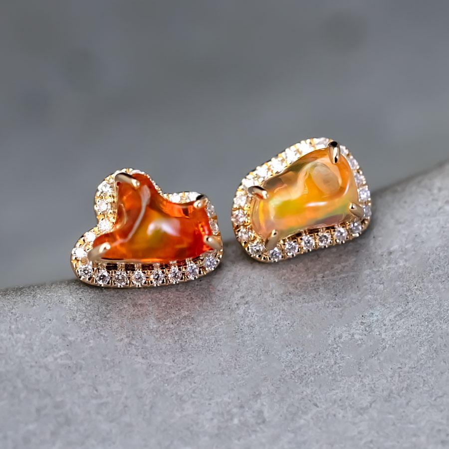 Boucles d'oreilles Halo en or jaune 18K avec diamant et opale de feu mexicaine bicolore.


Expédition nationale gratuite par USPS First Class ! Sac ou boîte cadeau gratuit avec chaque commande !

L'opale, la reine des pierres précieuses, est l'une
