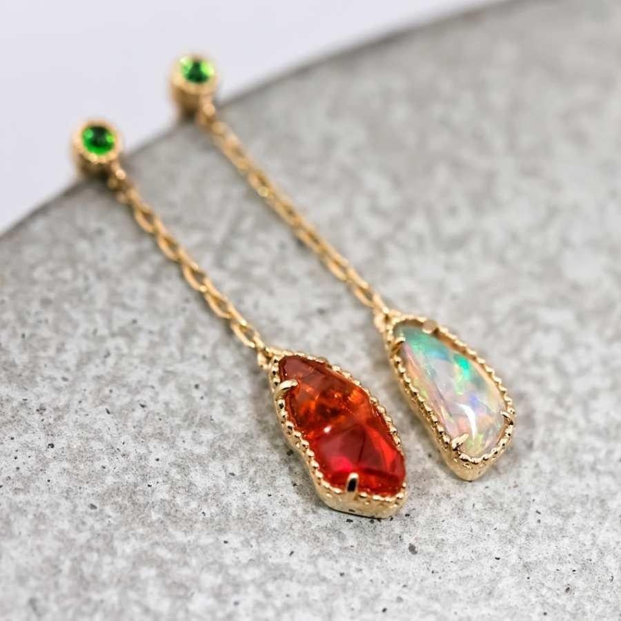 Two Colors Mexican Fire Opal Tsavorite Drop Earrings 18k Yellow Gold In New Condition For Sale In Suwanee, GA