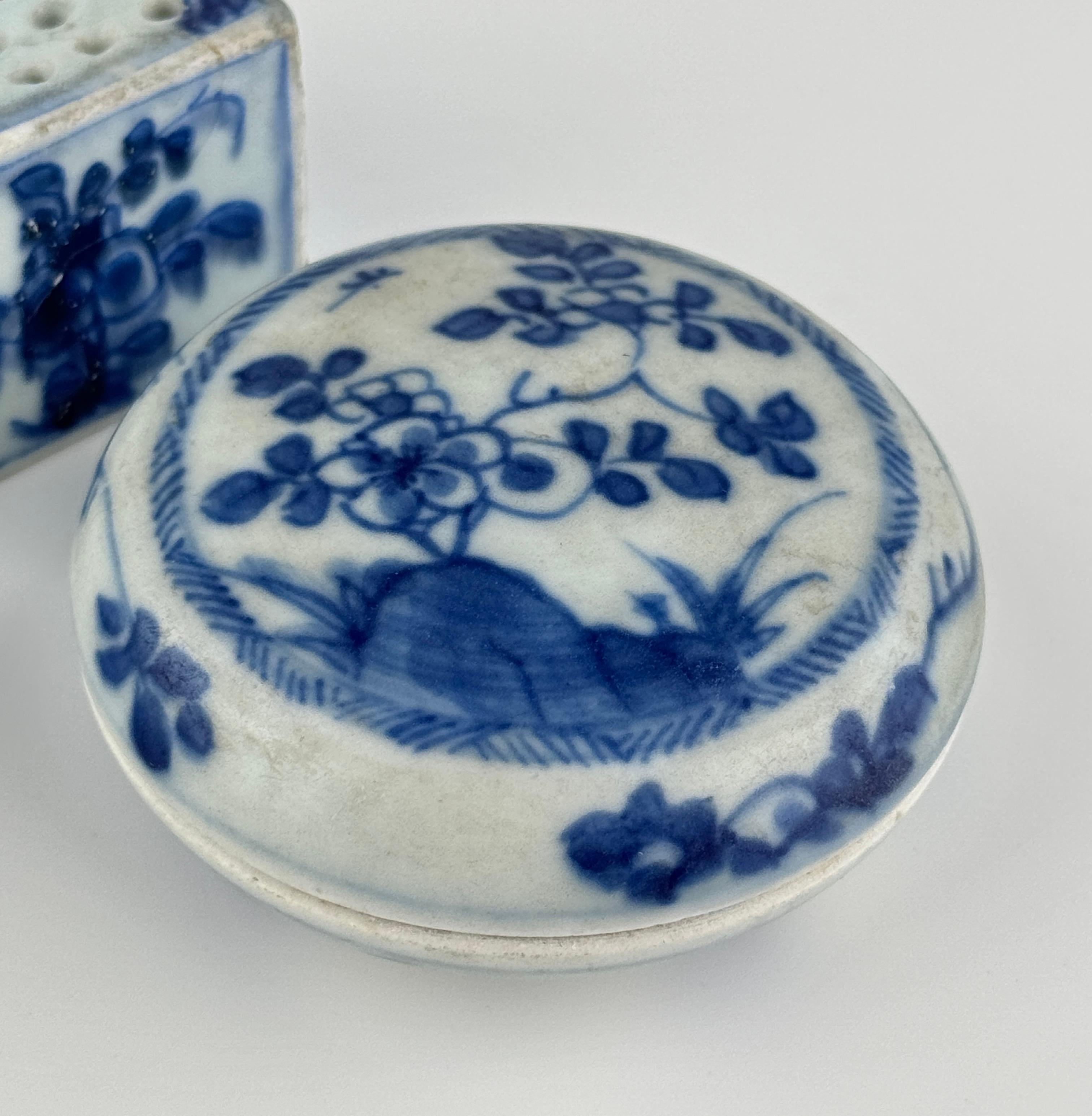 Deux boîtes à cosmétiques et une boîte carrée provenant d'un navire de Mau, Dynastie Qing, époque Yongzheng Bon état - En vente à seoul, KR