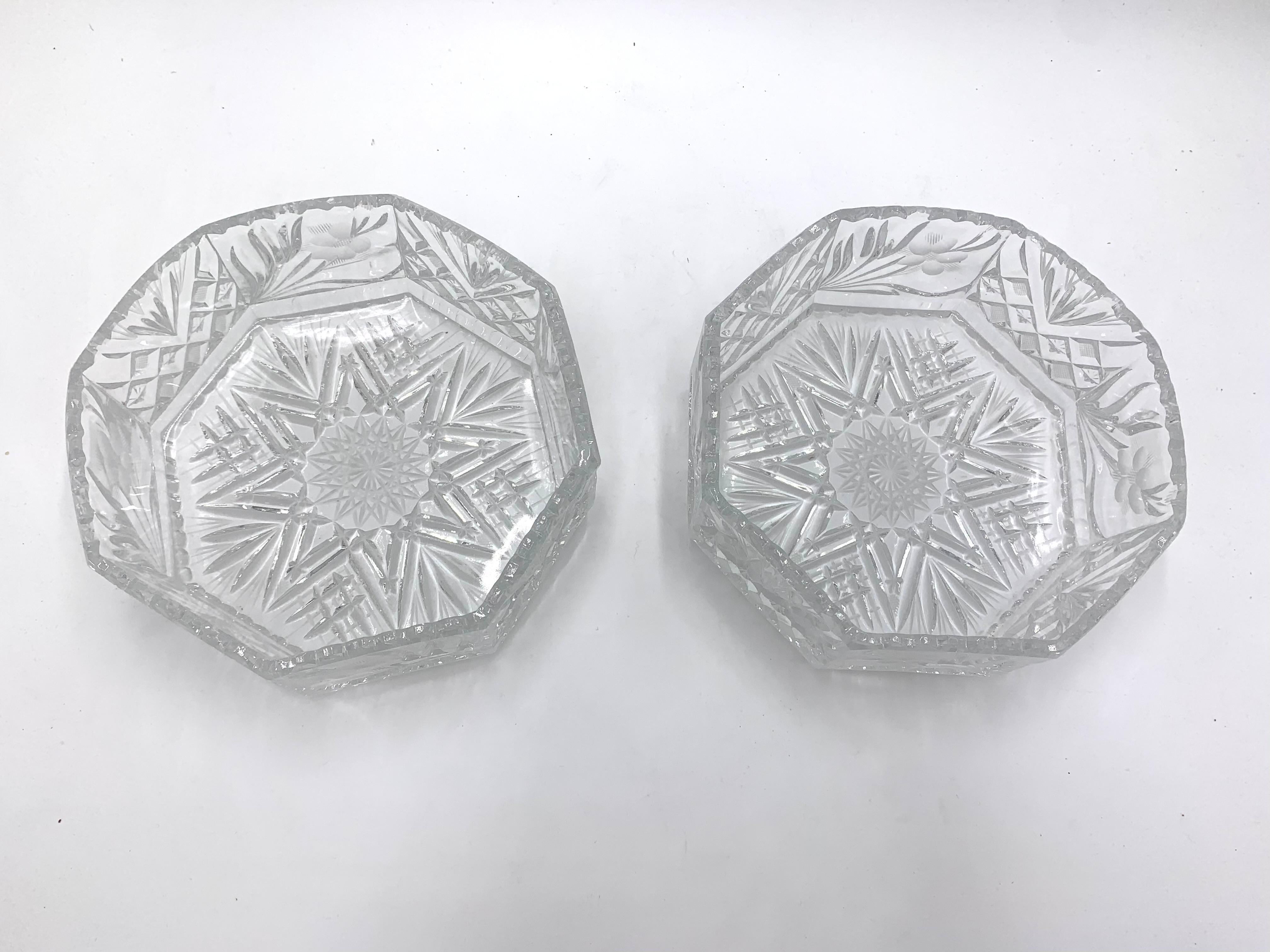 Mid-20th Century Two Crystal Octagonal Decorative Bowls, Poland, 1950s For Sale