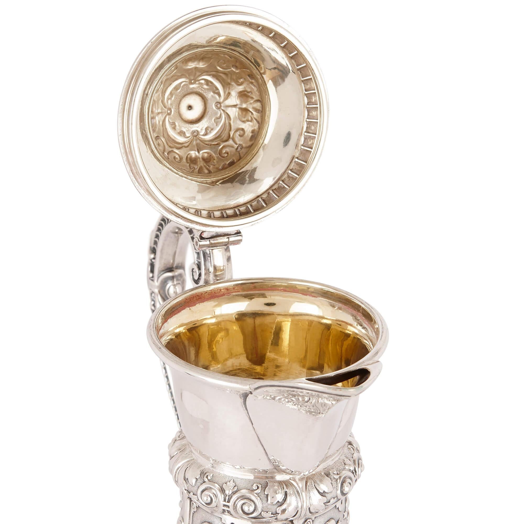 Claret-Krüge aus geschliffenem Glas und Silber, 19. Jahrhundert (Deutsch) im Angebot